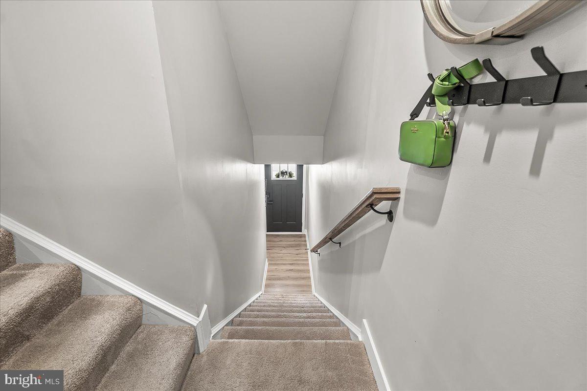 LAKE LINGANORE OAKDALE - Residential