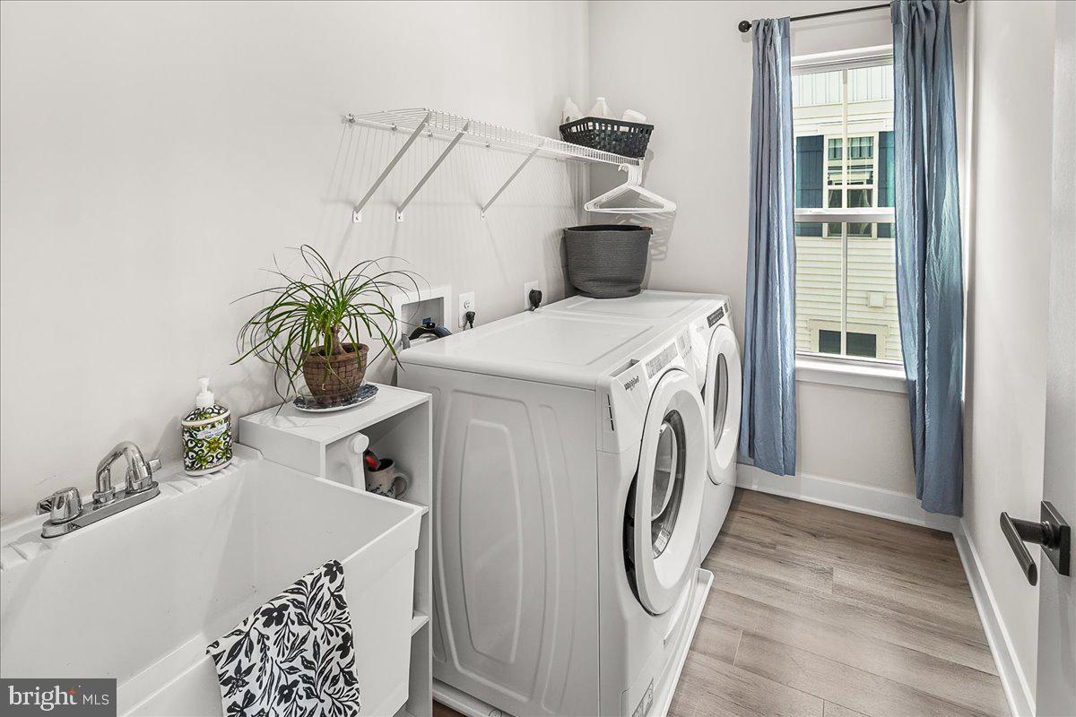 LAKE LINGANORE OAKDALE - Residential