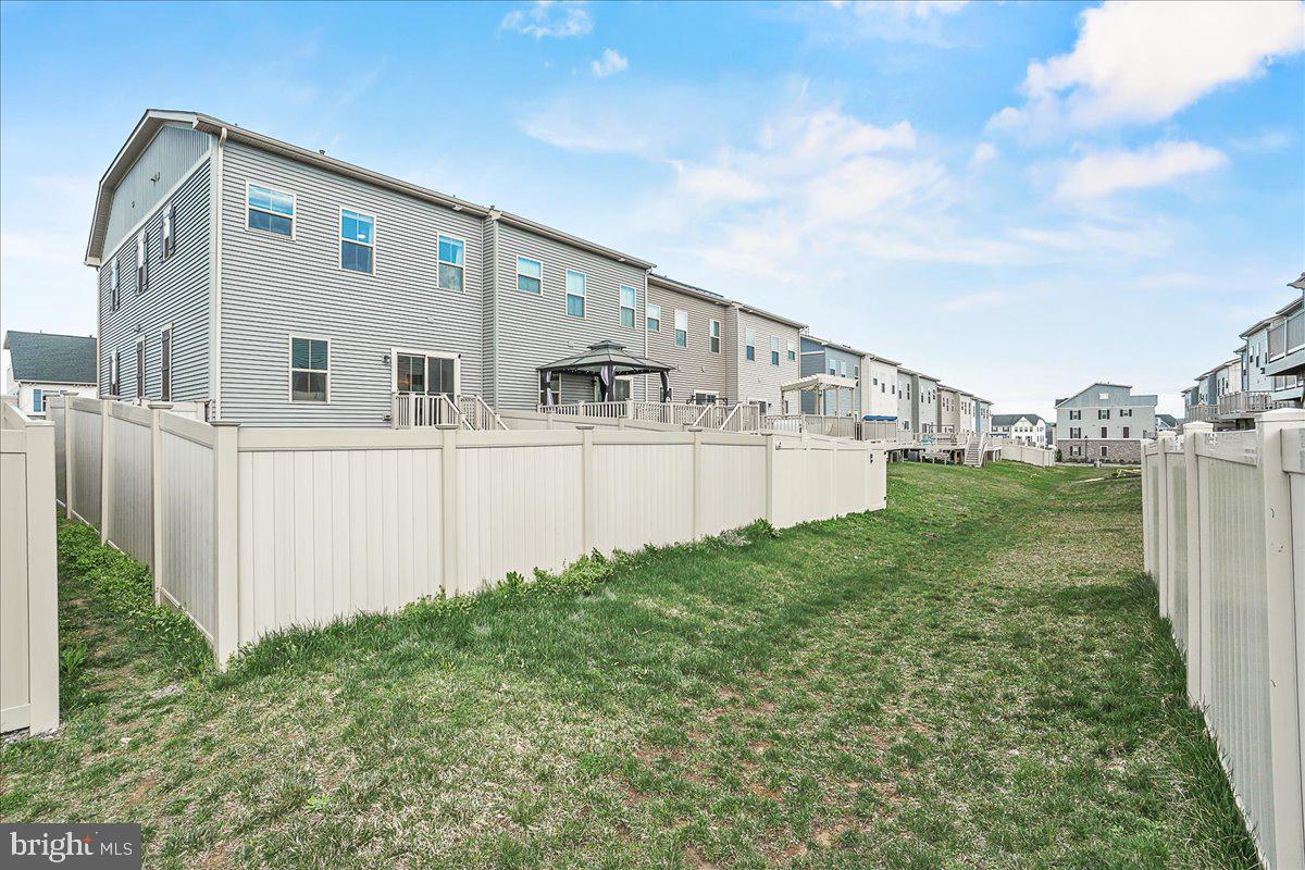 LAKE LINGANORE OAKDALE - Residential