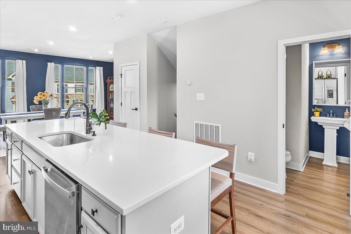 LAKE LINGANORE OAKDALE - Residential