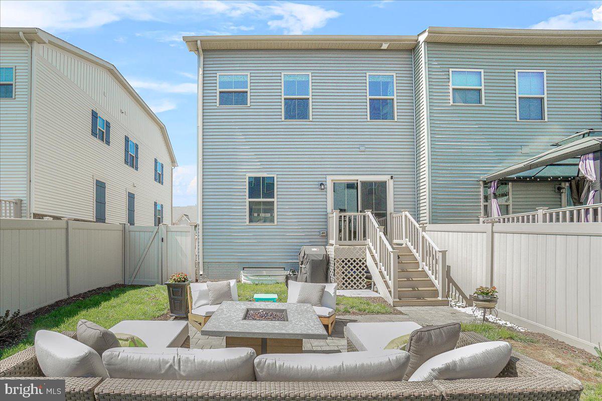 LAKE LINGANORE OAKDALE - Residential