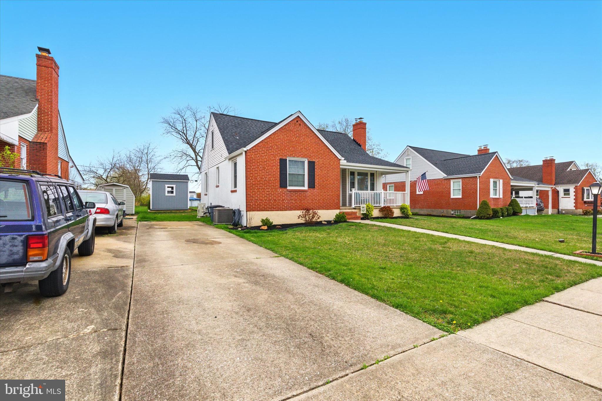 PERRY HALL - Residential