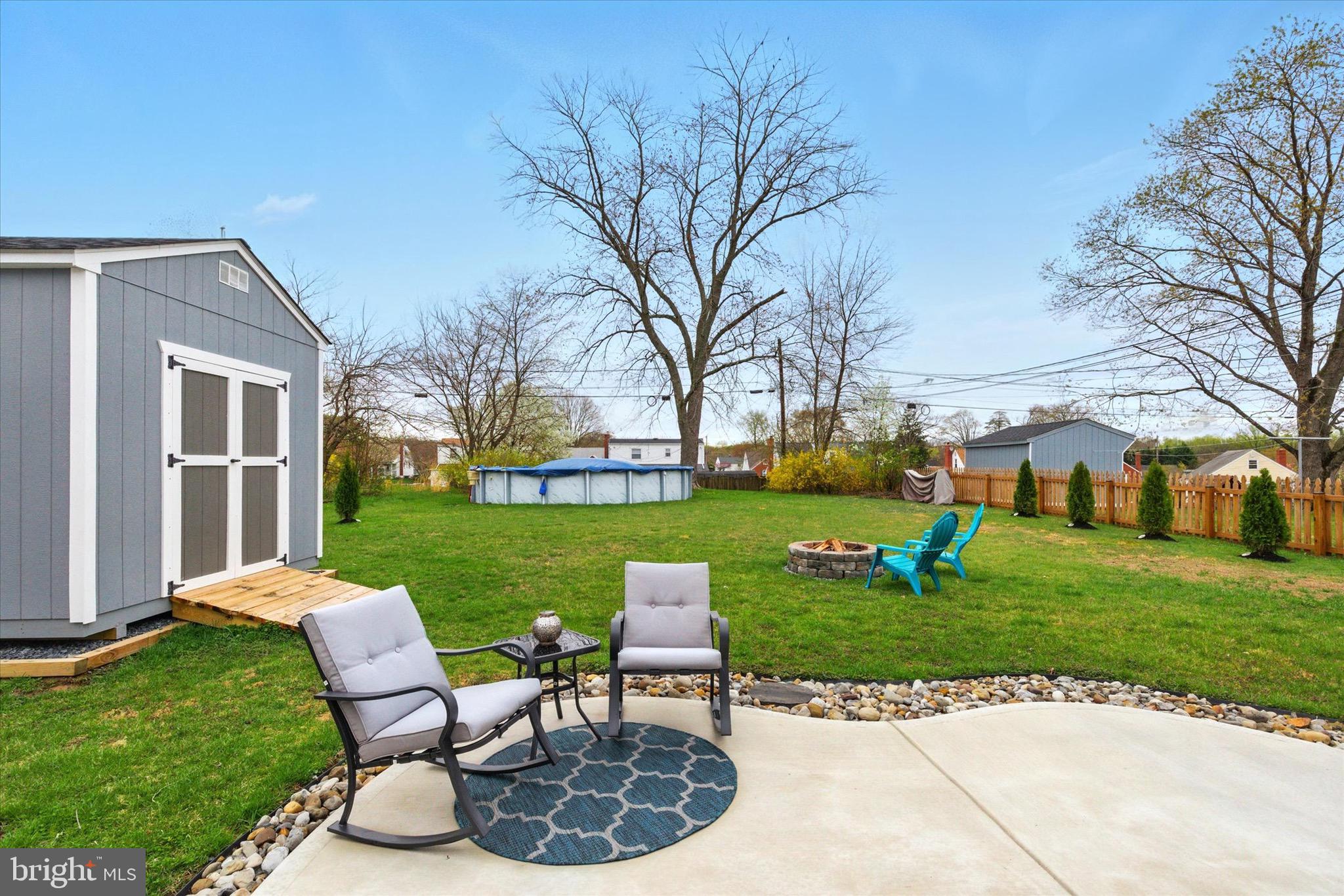 PERRY HALL - Residential