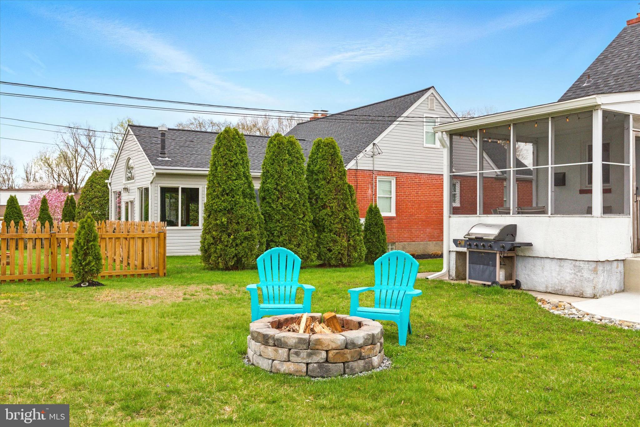 PERRY HALL - Residential
