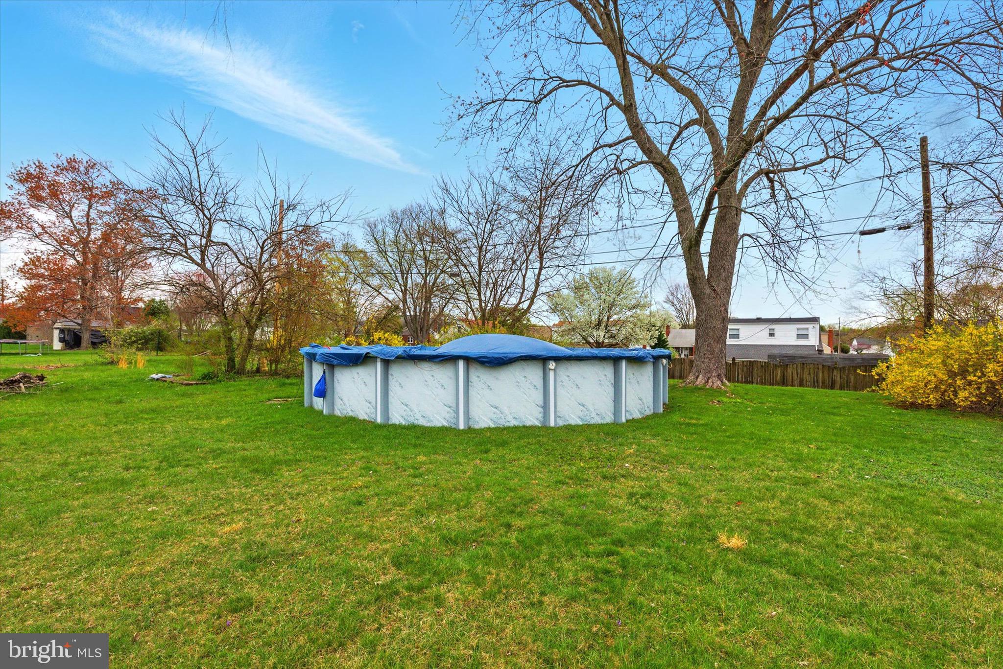 PERRY HALL - Residential