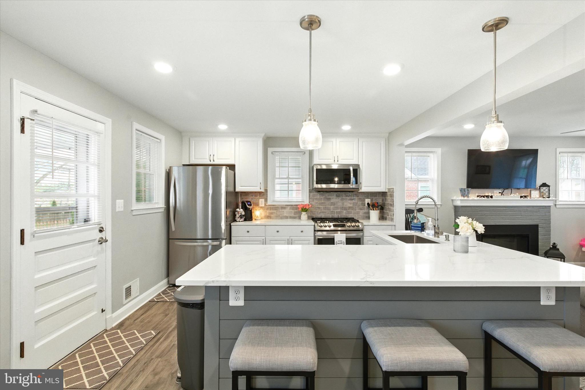 PERRY HALL - Residential