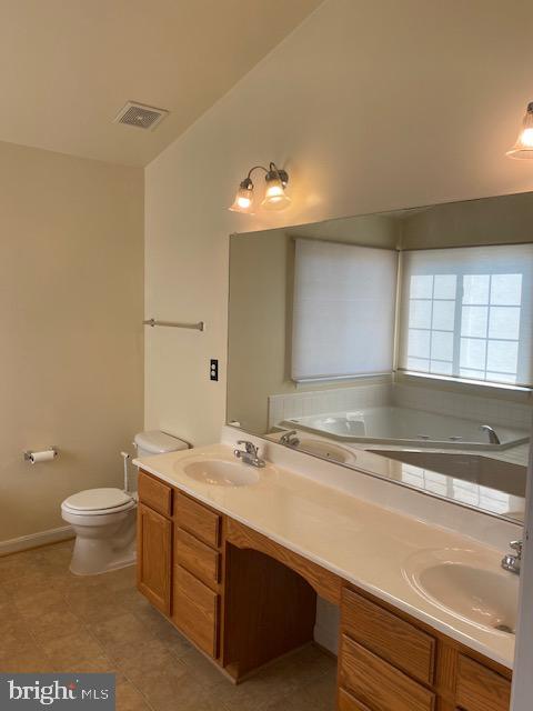 KERILL WOODS - Residential Lease