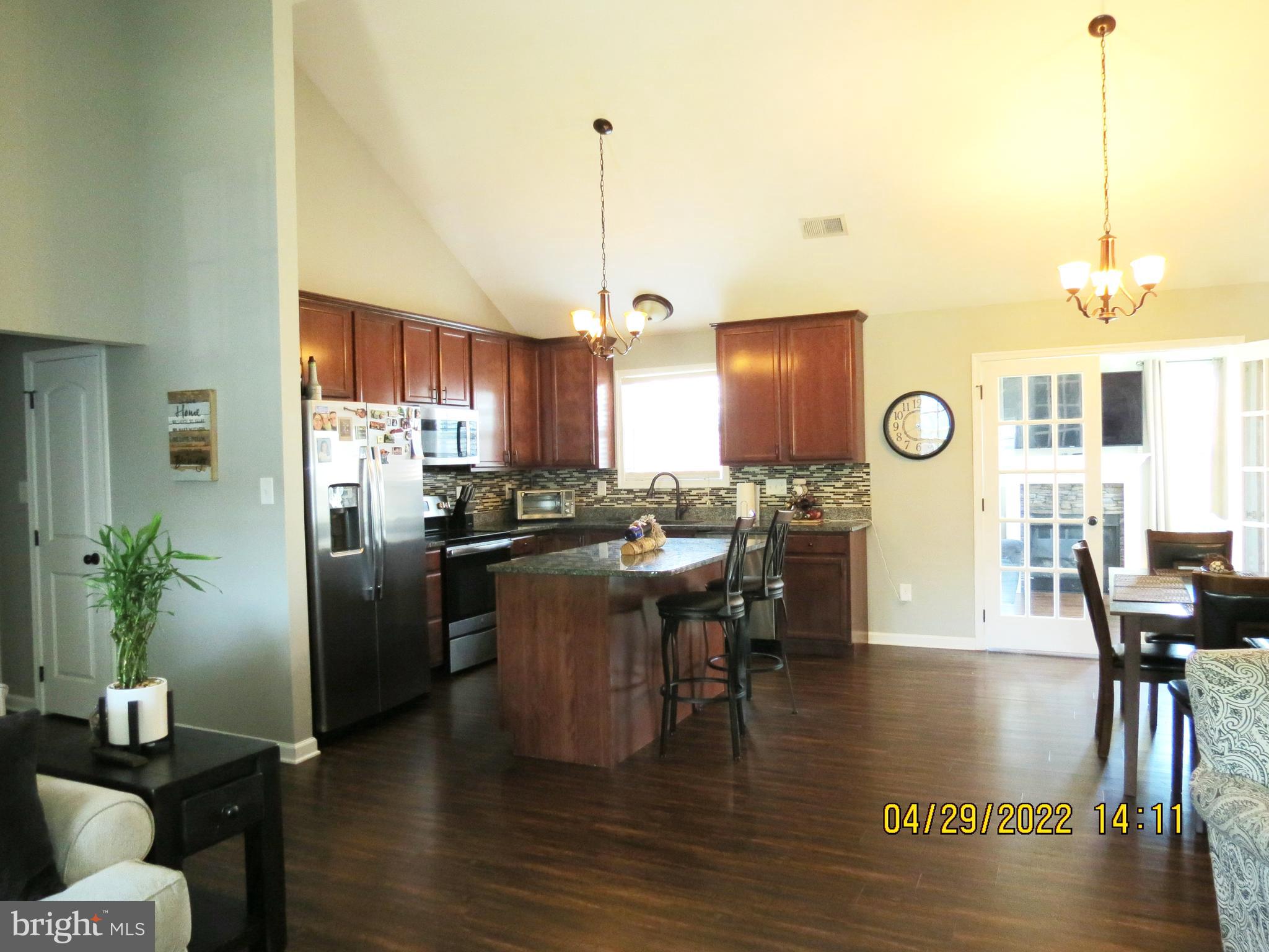 SPRING HILL - Residential