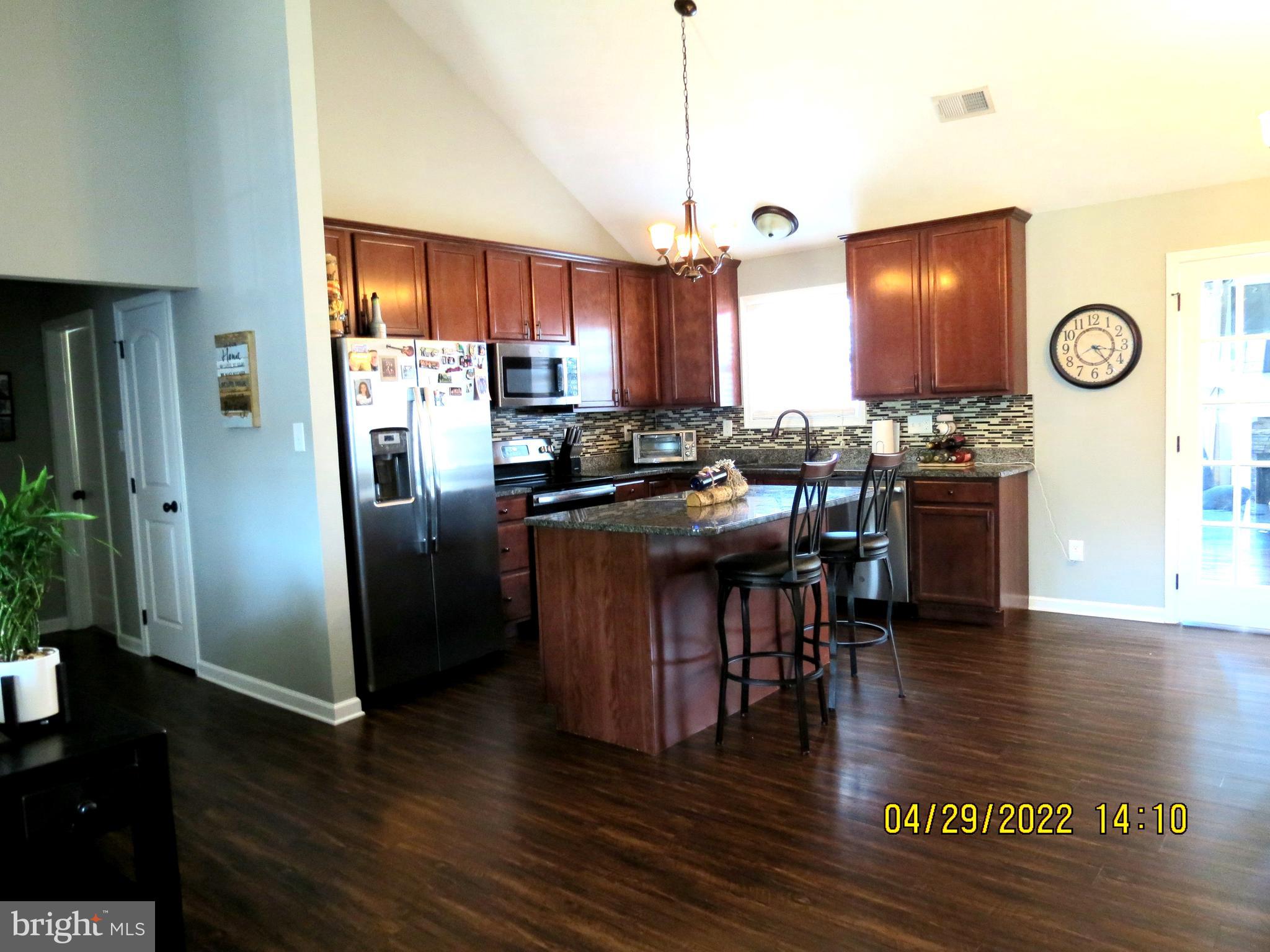 SPRING HILL - Residential