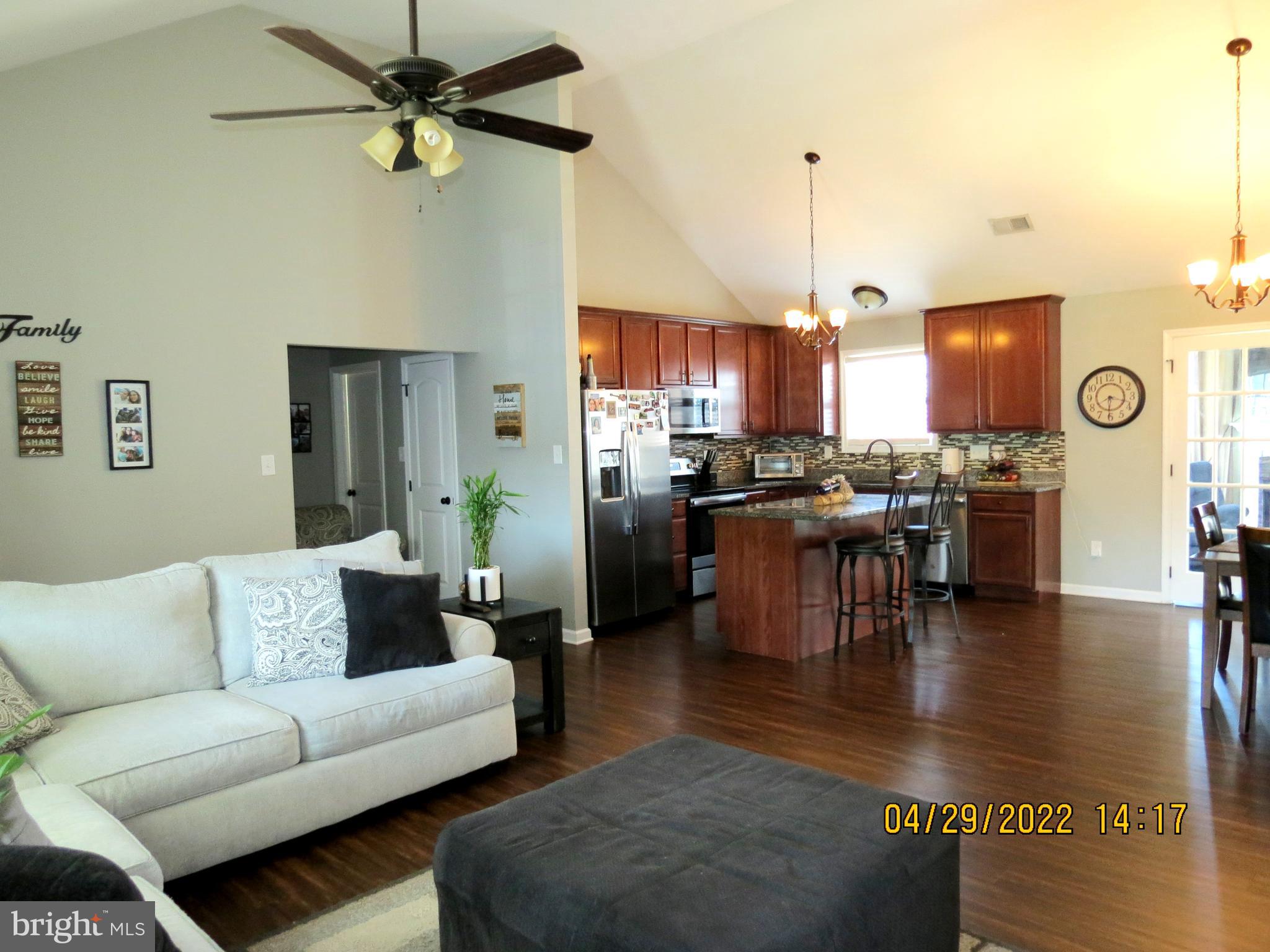 SPRING HILL - Residential