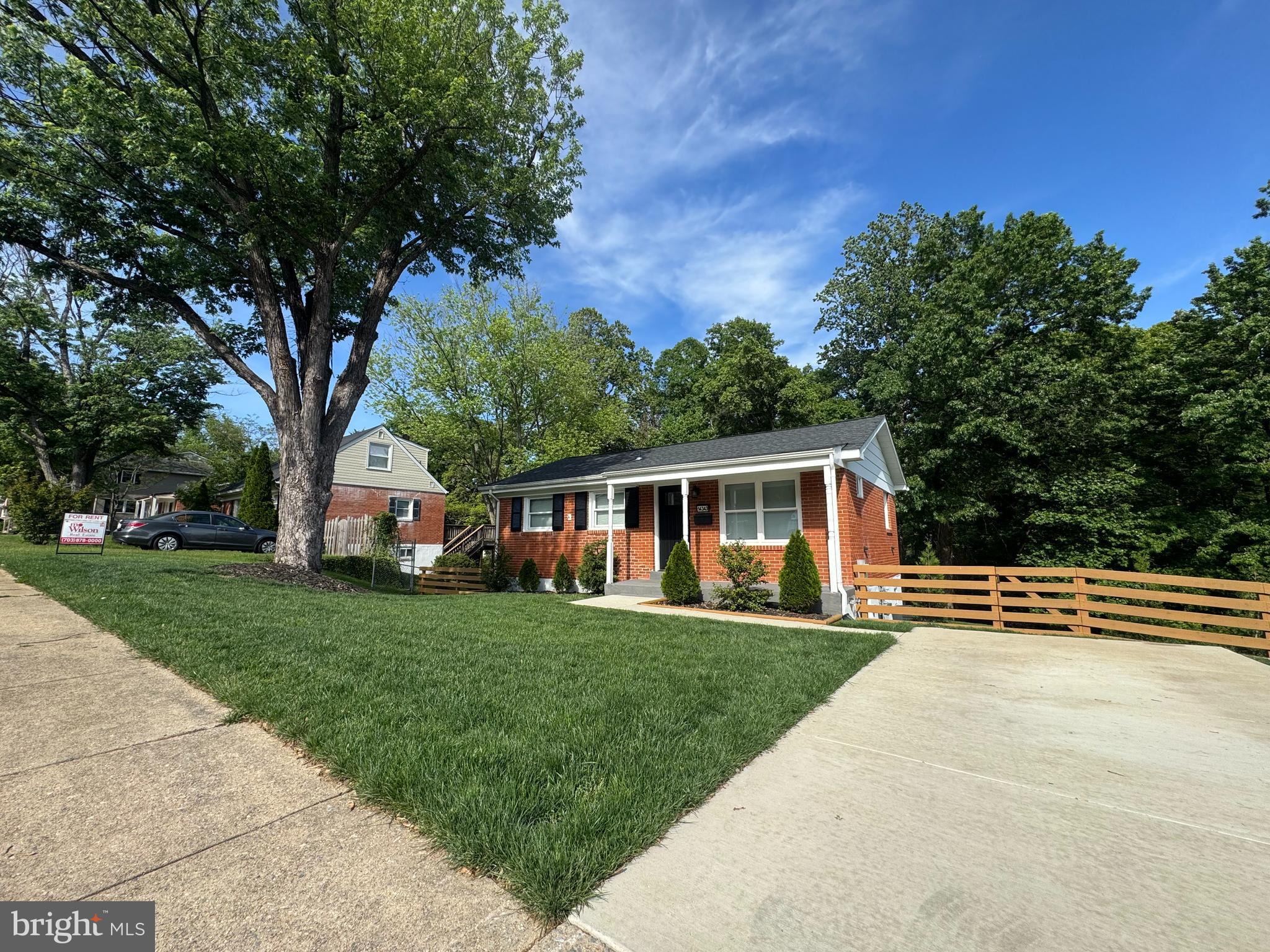 DALE CITY - Residential Lease