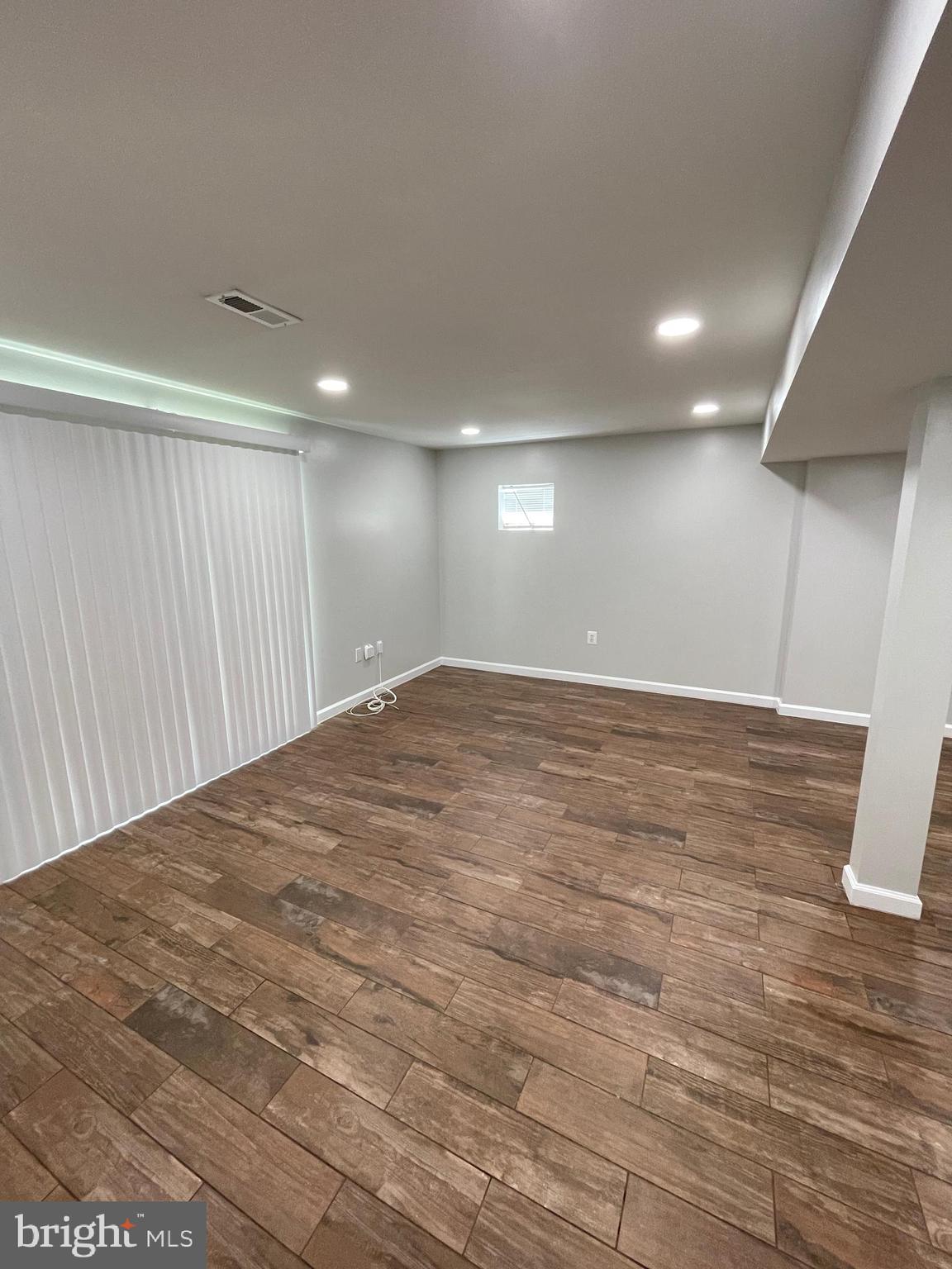 DALE CITY - Residential Lease