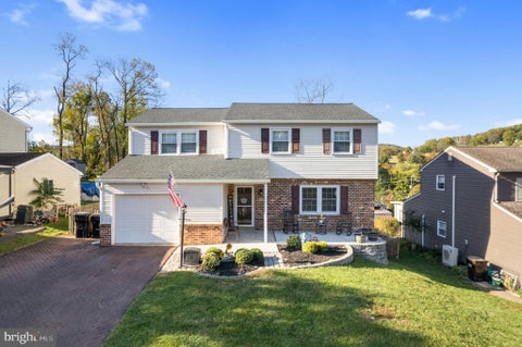 Photo for 8 ELAINE DRIVE