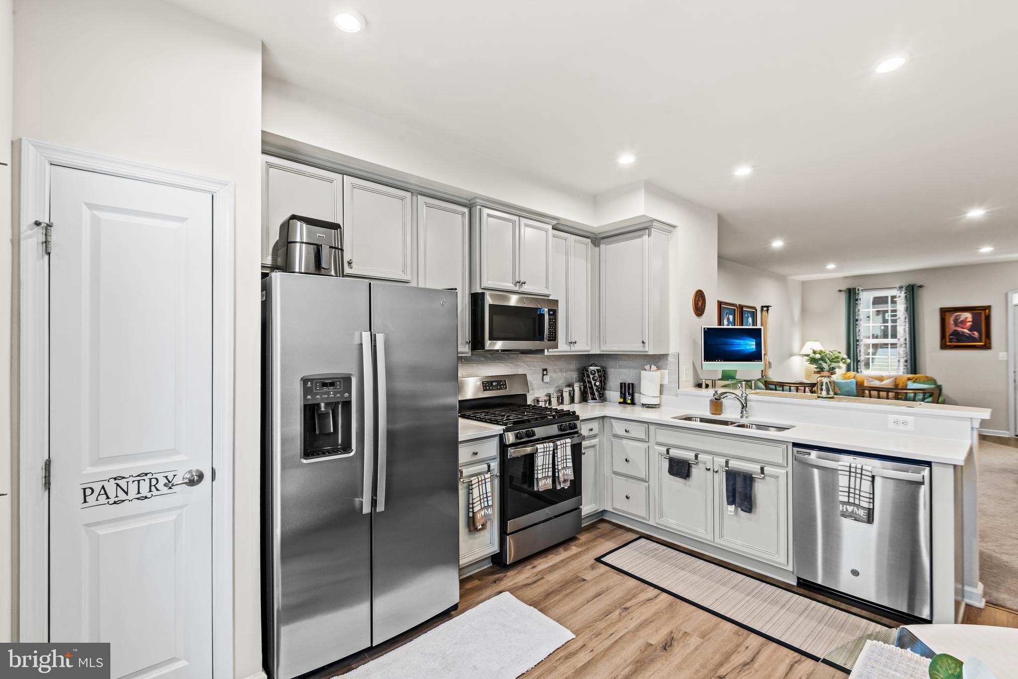 FREDERICKSBURG - Residential