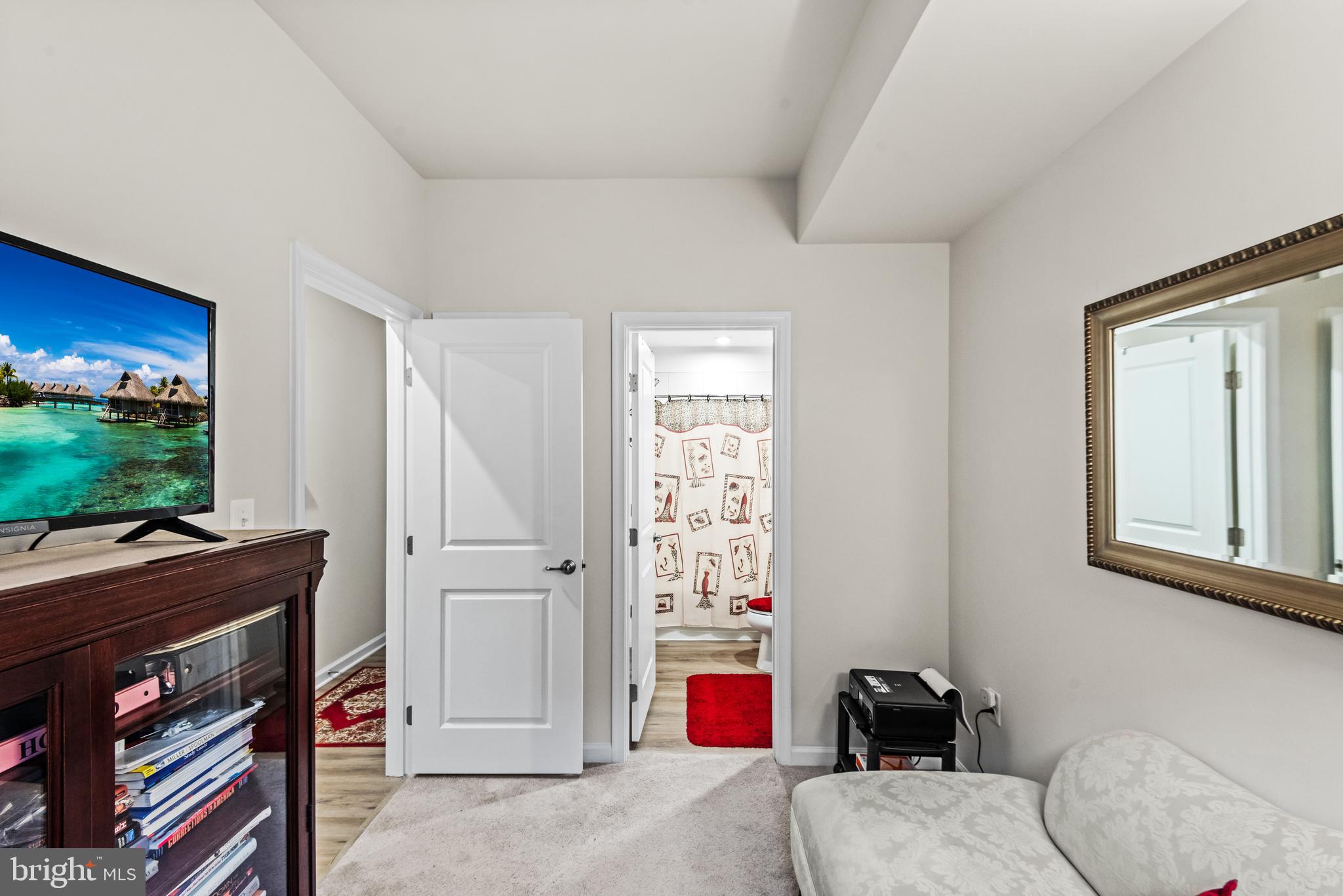 FREDERICKSBURG - Residential