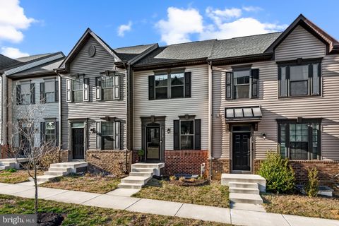 Townhouse For Sale - 1318 Trestle Drive<br/> FREDERICKSBURG, VA 22401