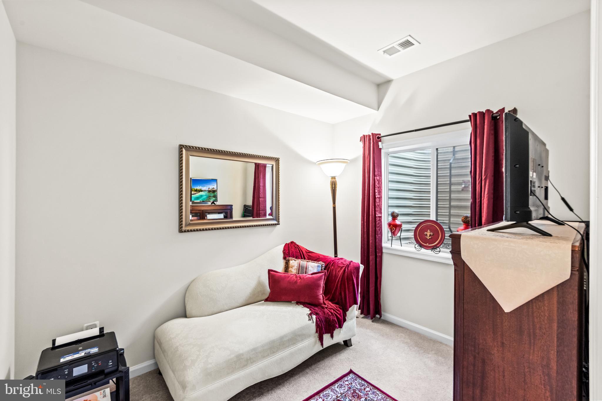 FREDERICKSBURG - Residential