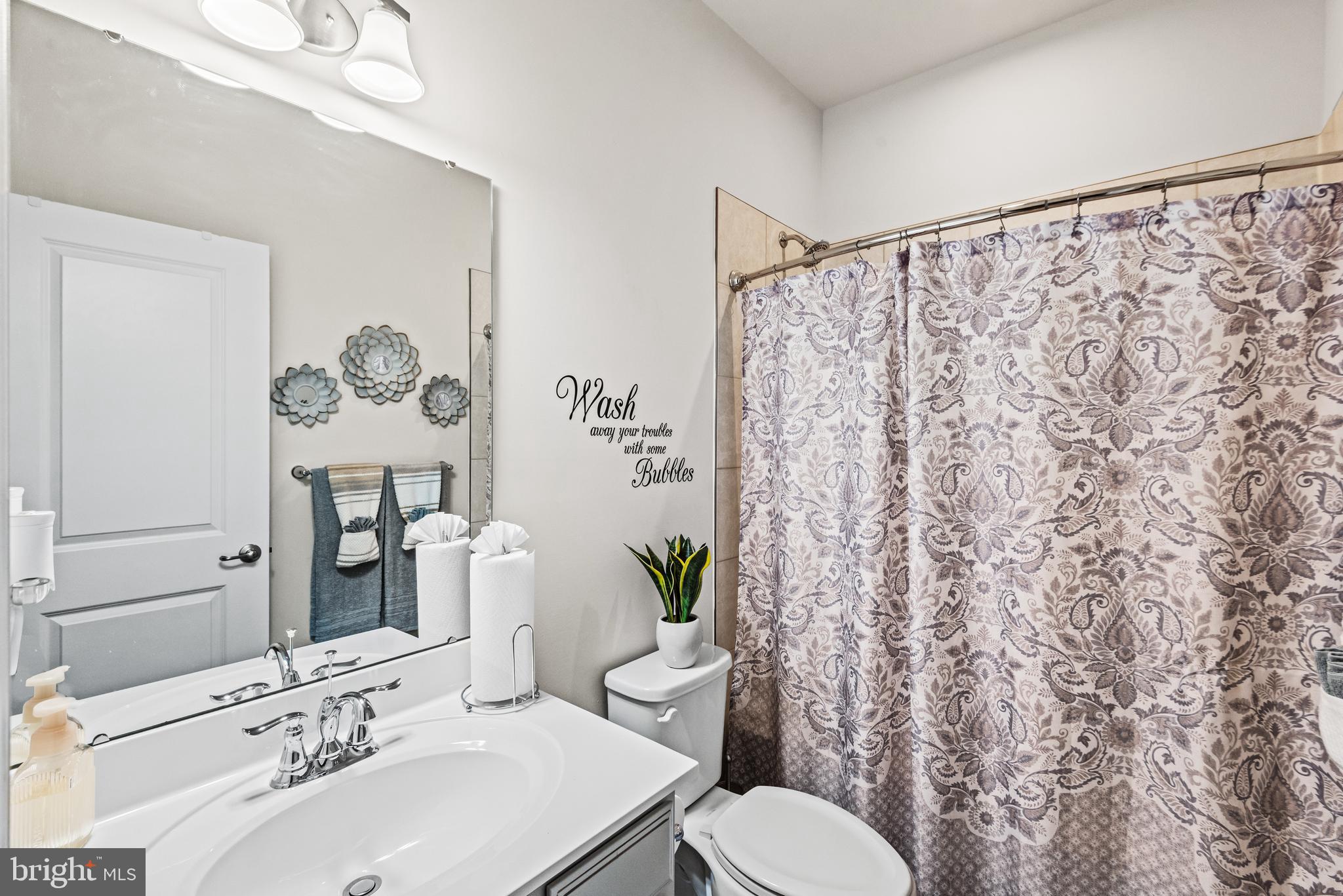 FREDERICKSBURG - Residential