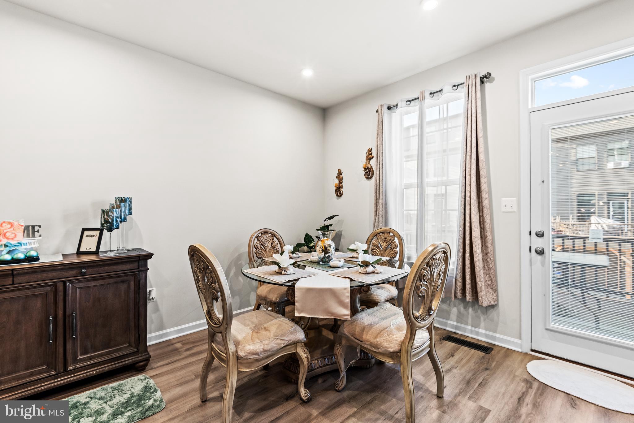 FREDERICKSBURG - Residential