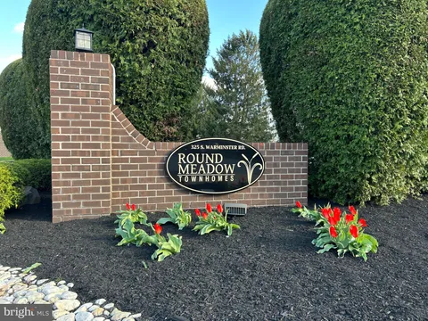 325 S Warminster Road Unit C6, Hatboro, PA MLS: PAMC2136782