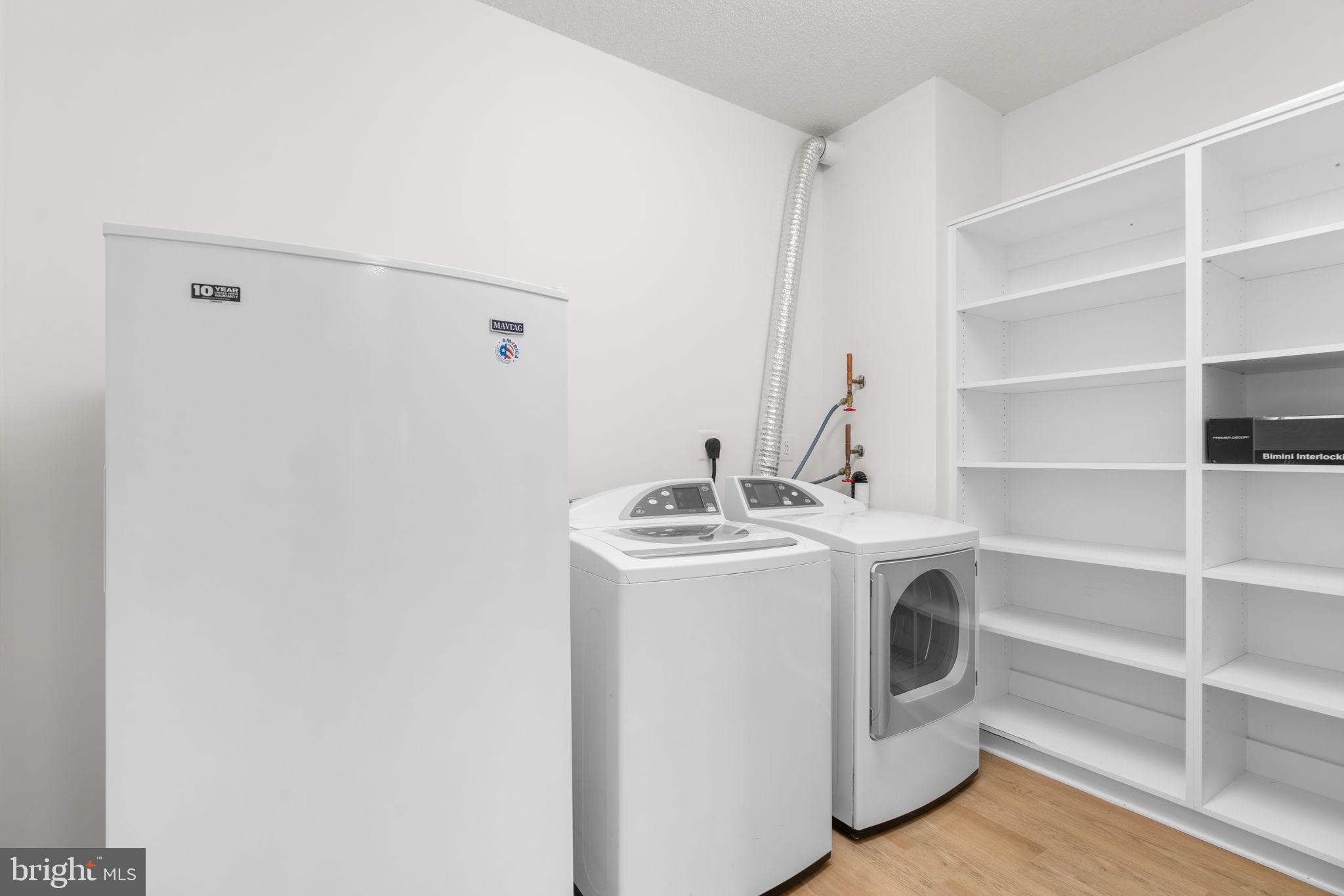 CREEKSIDE AT LEISURE WORLD - Residential