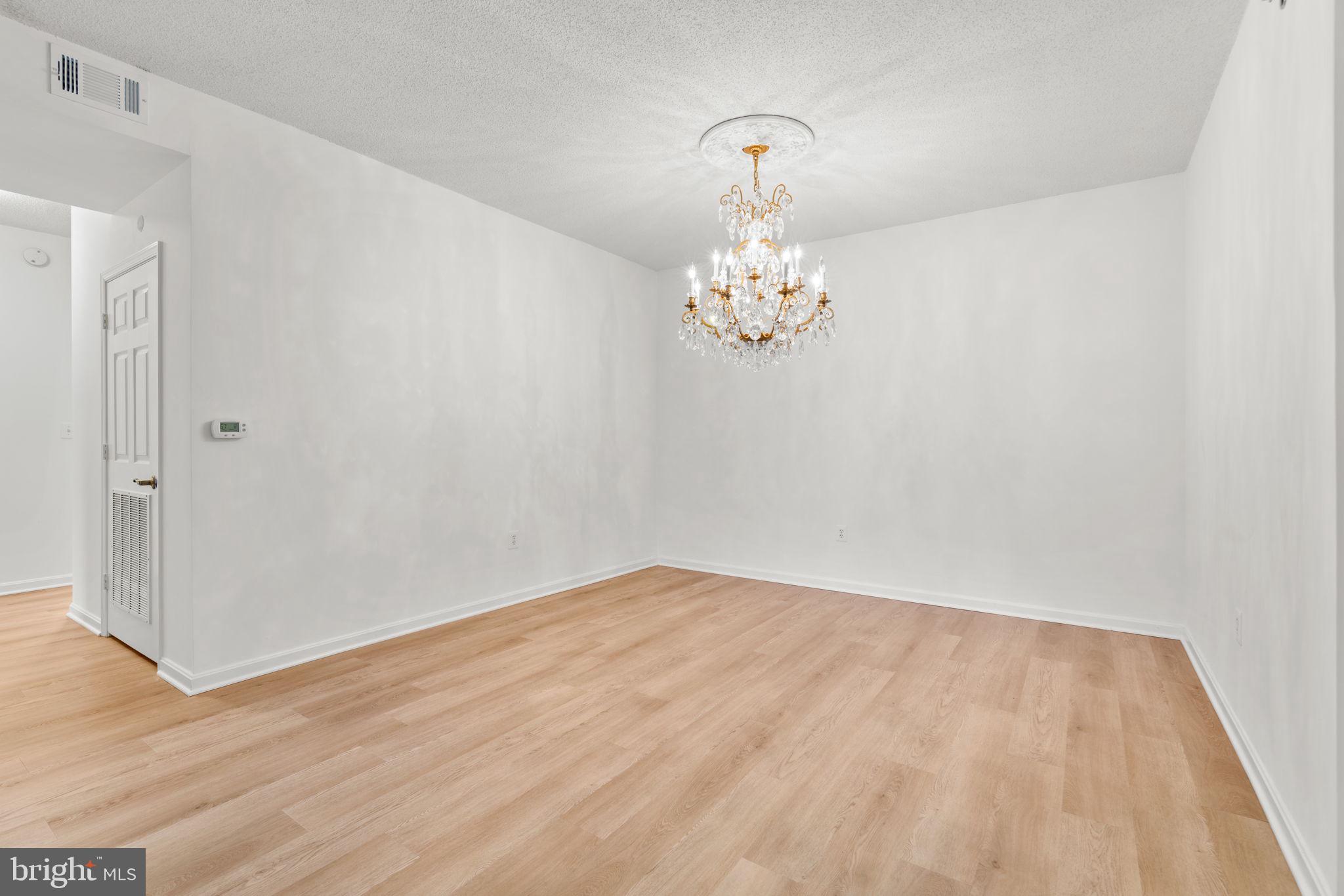 CREEKSIDE AT LEISURE WORLD - Residential