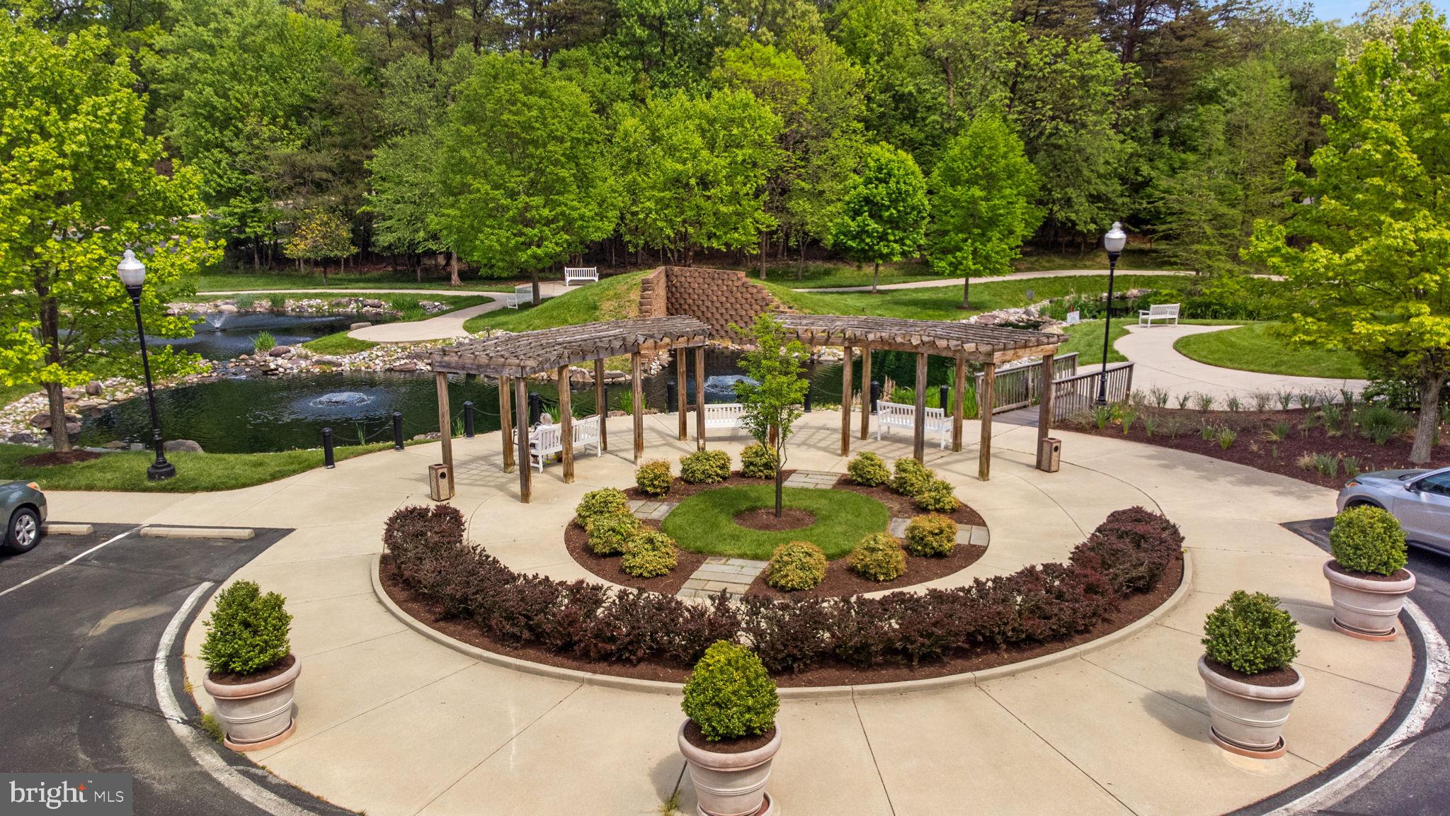 CREEKSIDE AT LEISURE WORLD - Residential