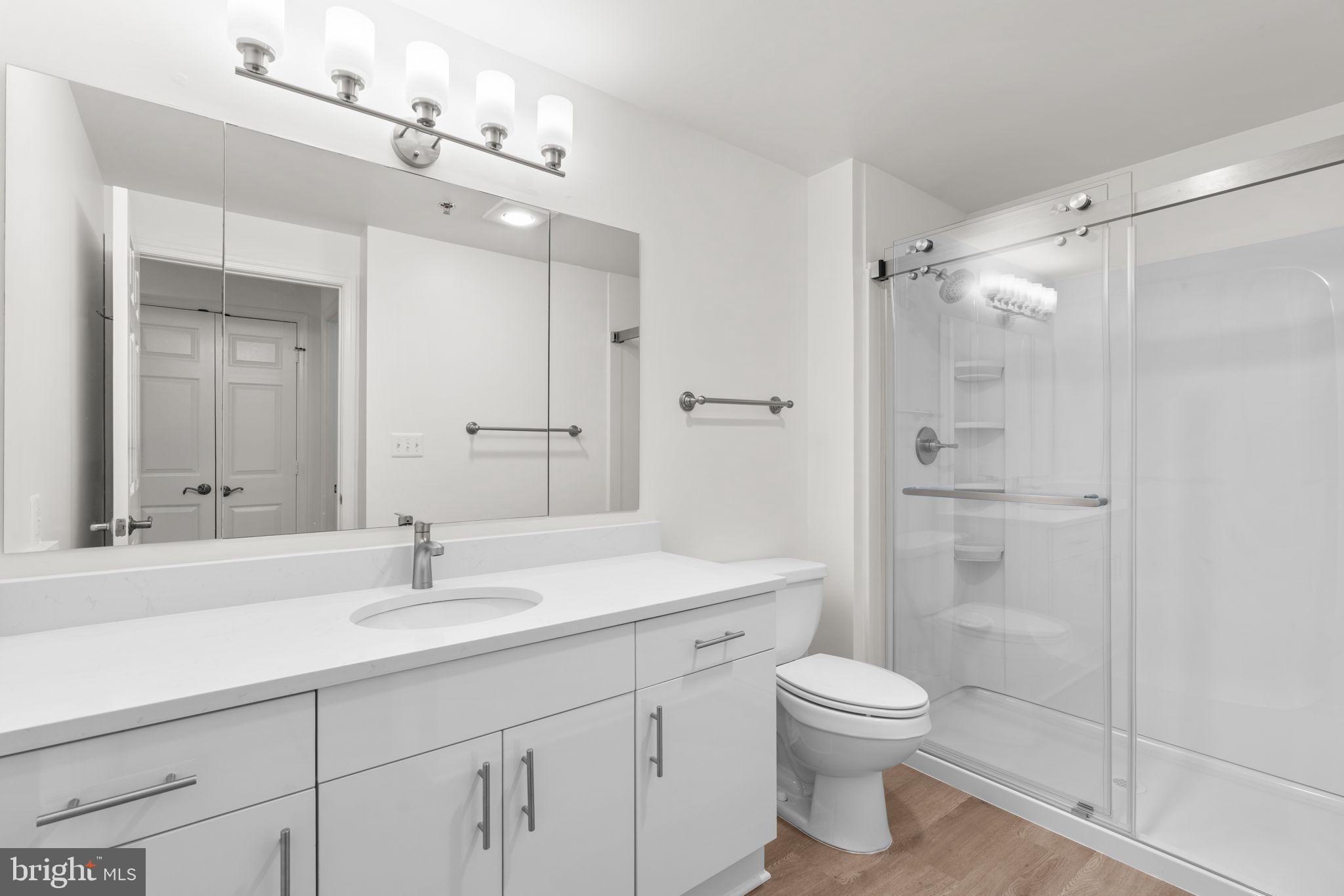 CREEKSIDE AT LEISURE WORLD - Residential