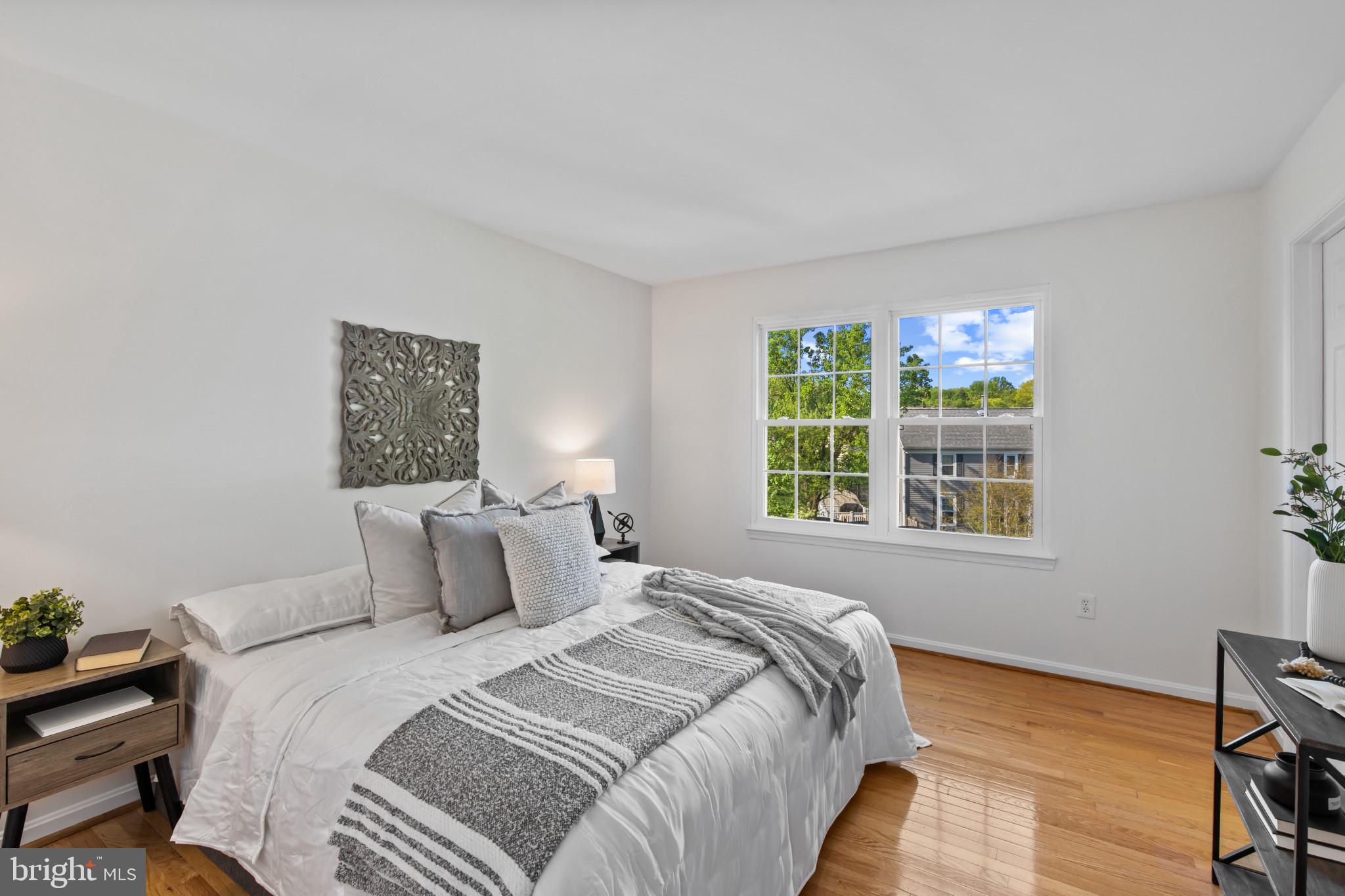 THE PROVINCES - Residential