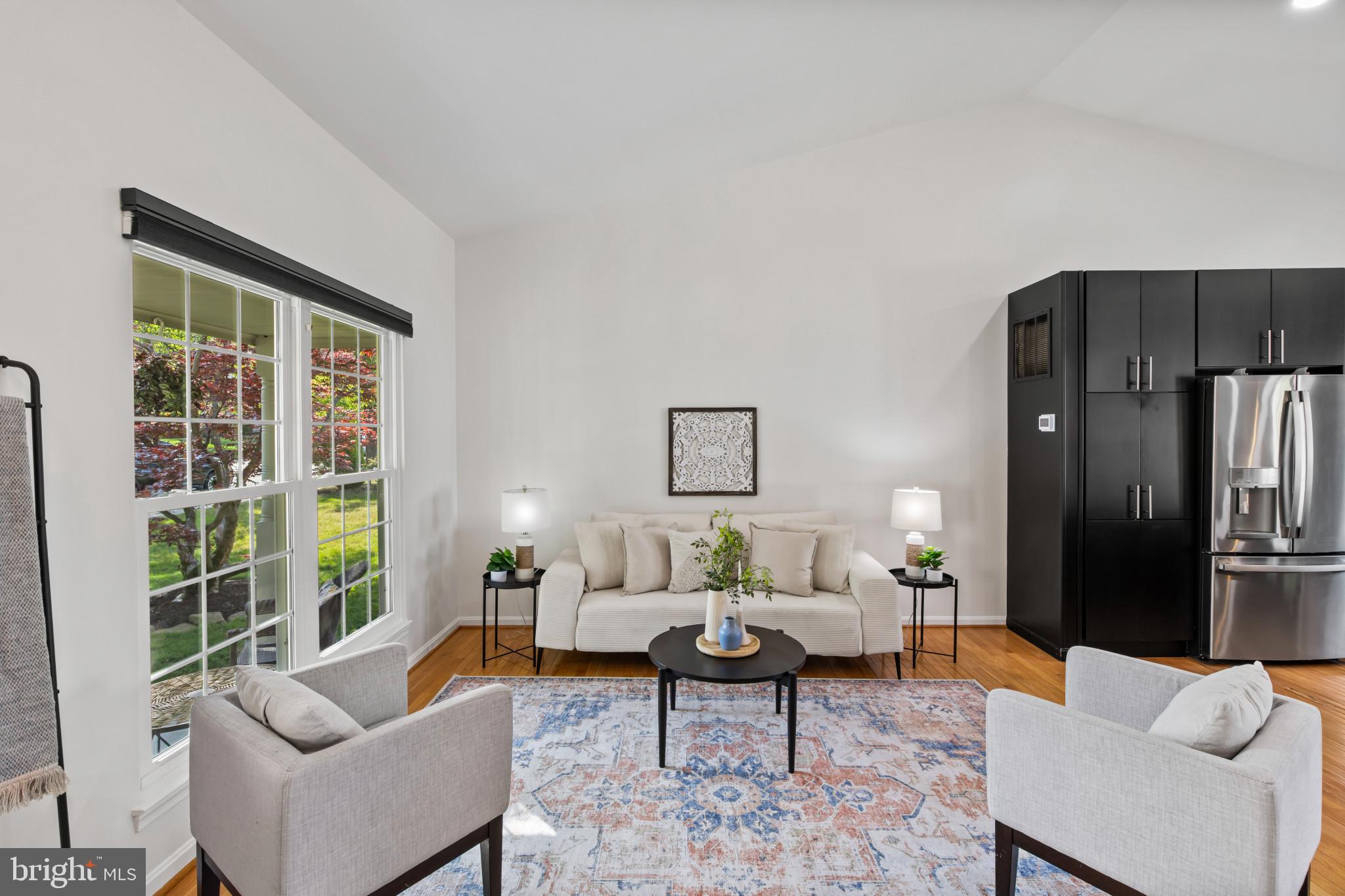 THE PROVINCES - Residential