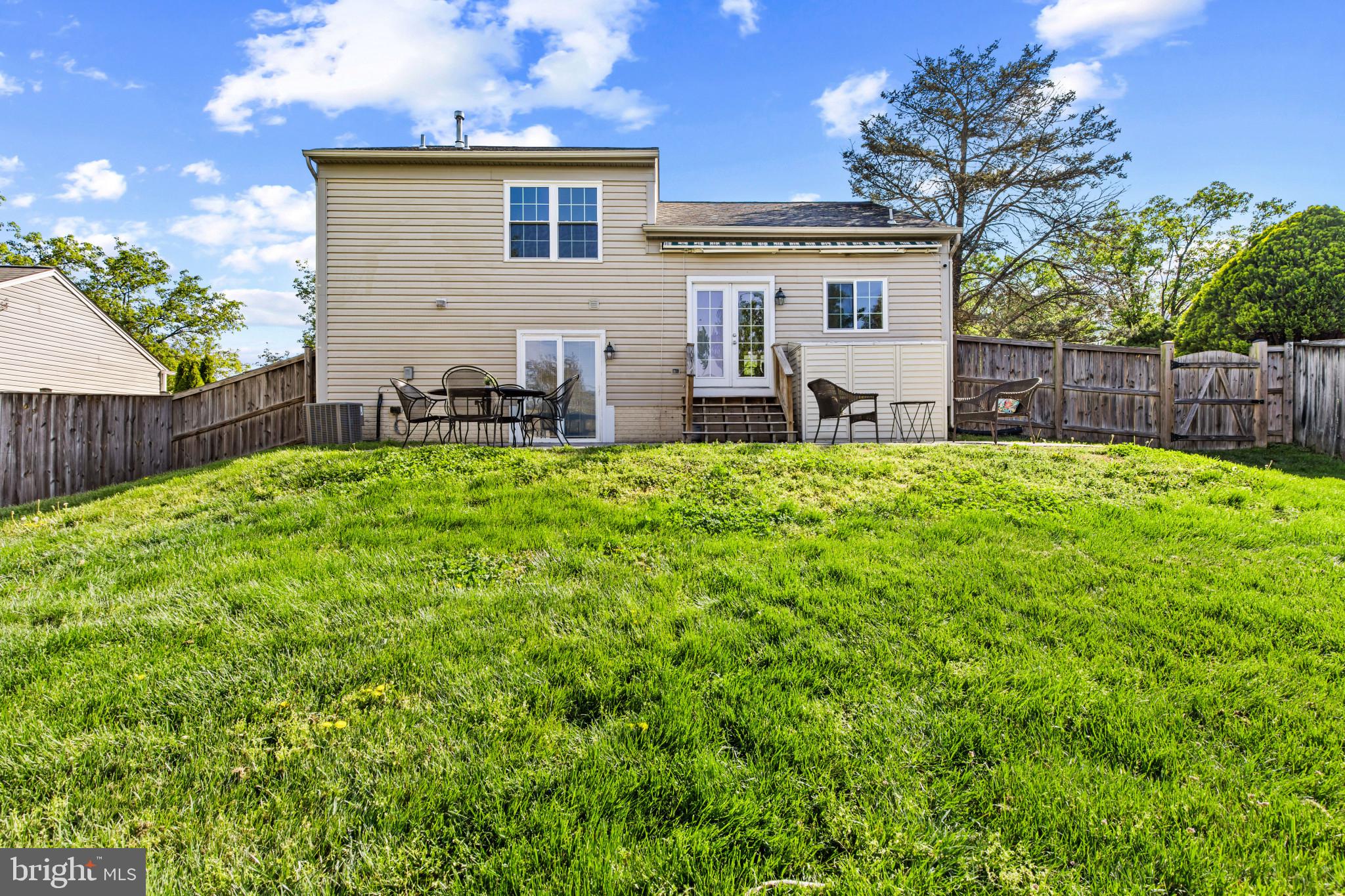 THE PROVINCES - Residential