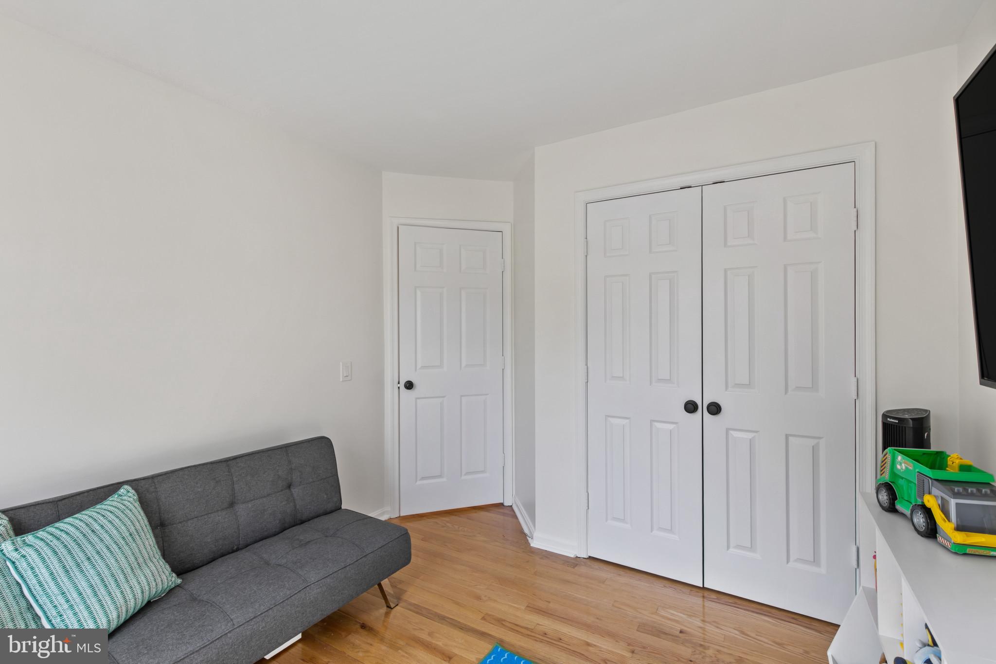 THE PROVINCES - Residential