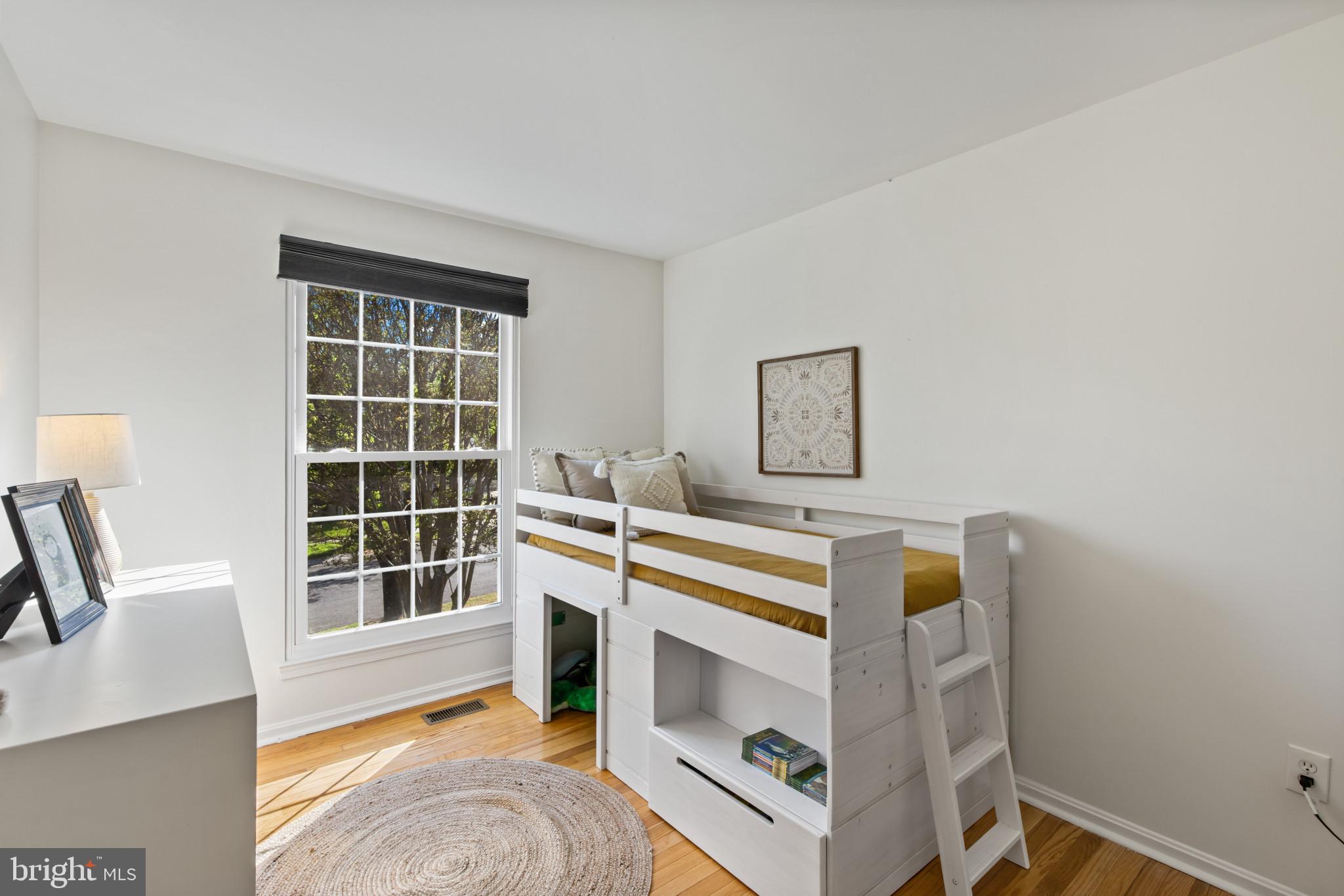 THE PROVINCES - Residential