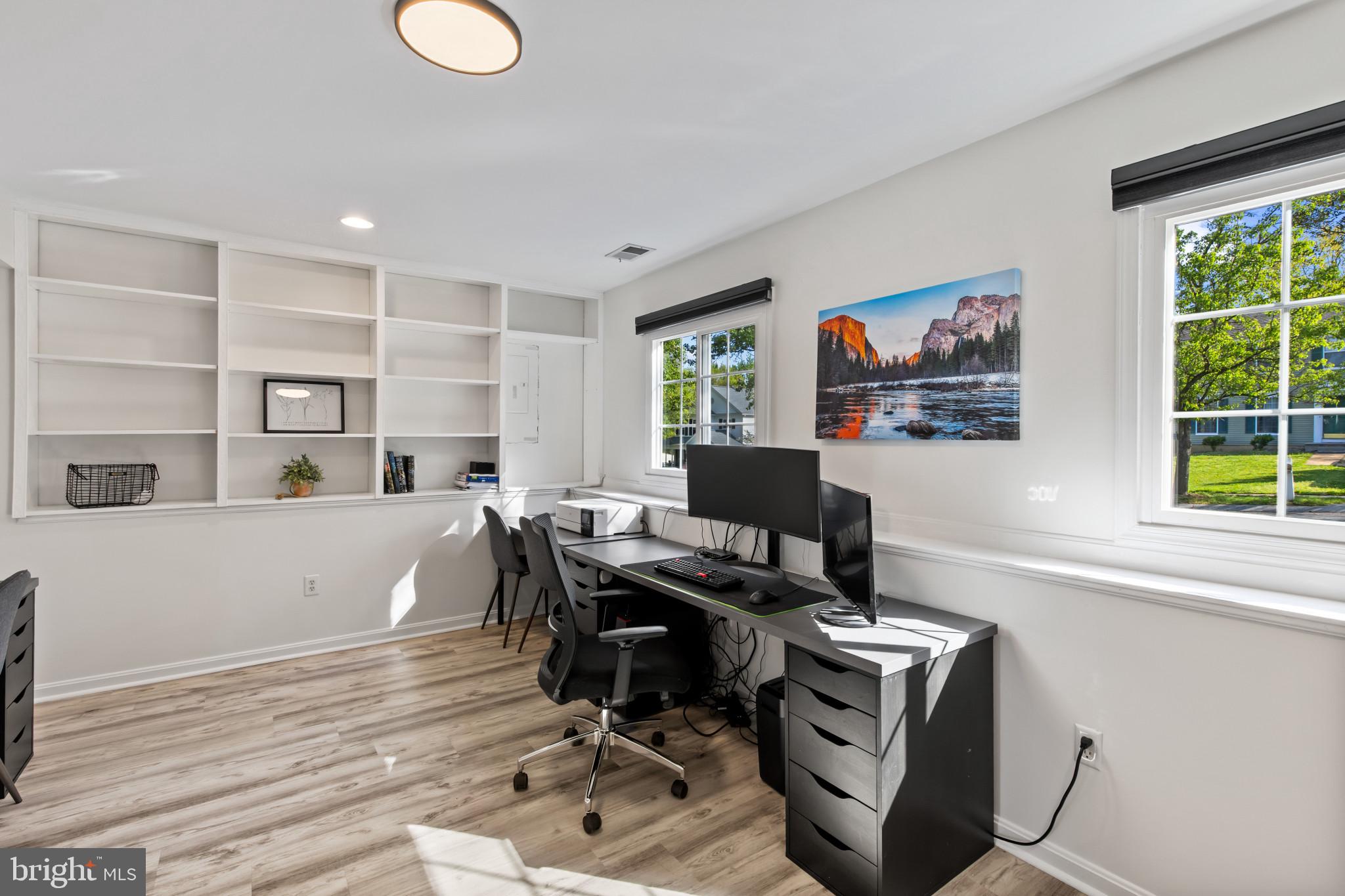 THE PROVINCES - Residential