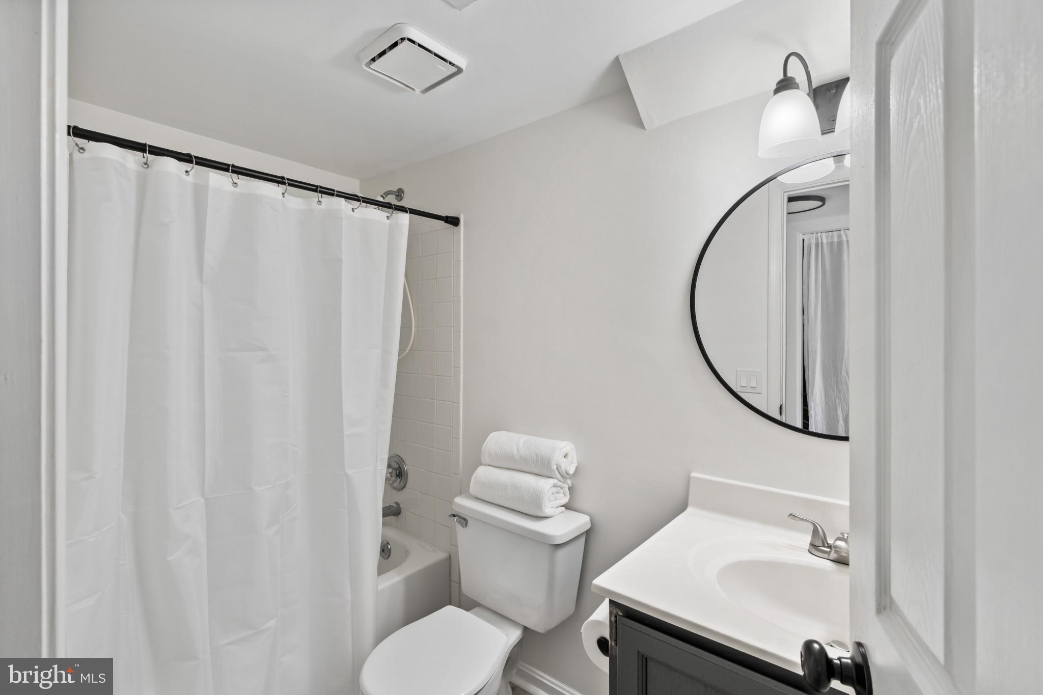 THE PROVINCES - Residential