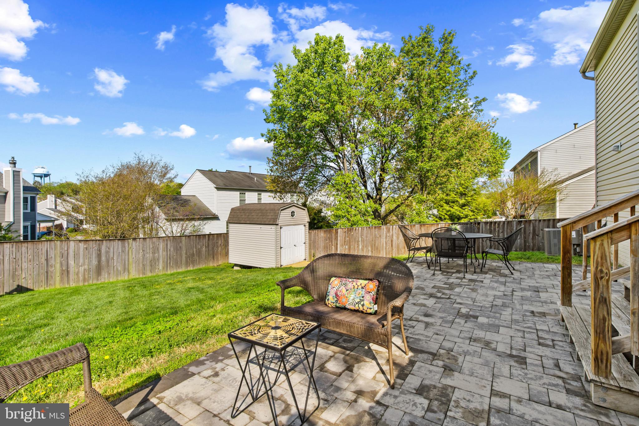 THE PROVINCES - Residential