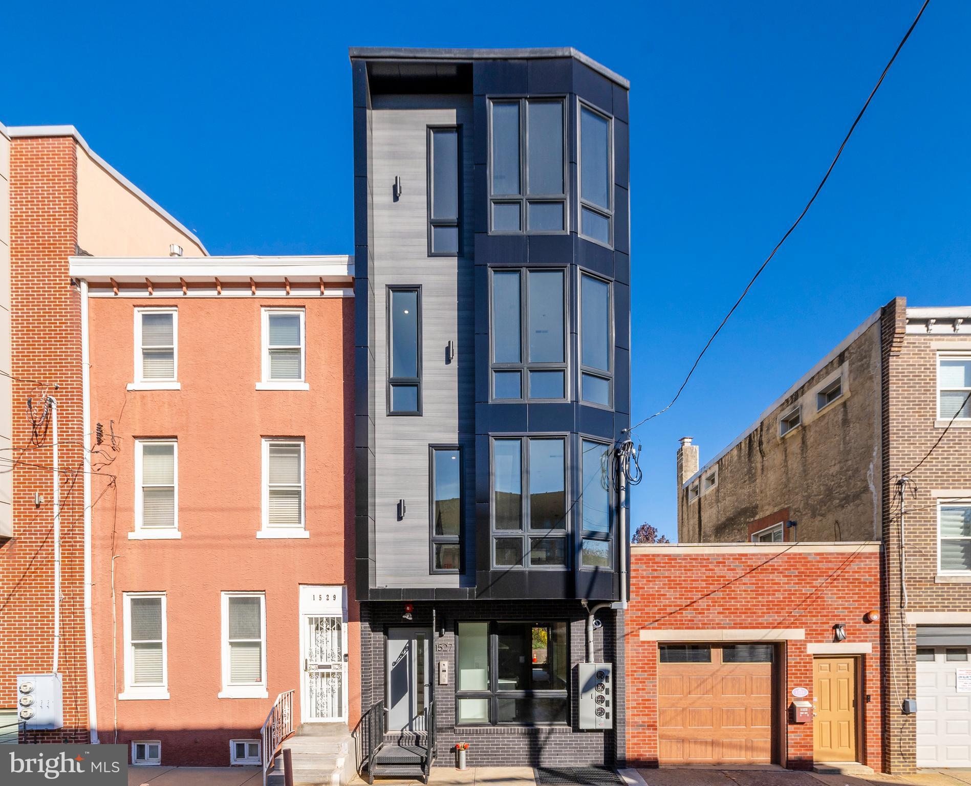 1527 OGDEN STREET 1