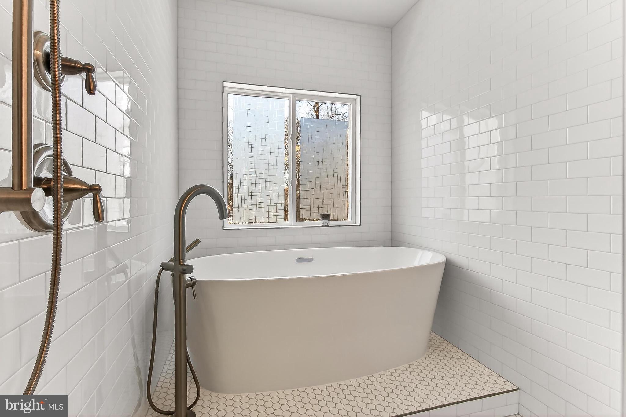 PENDER OAKS - Residential