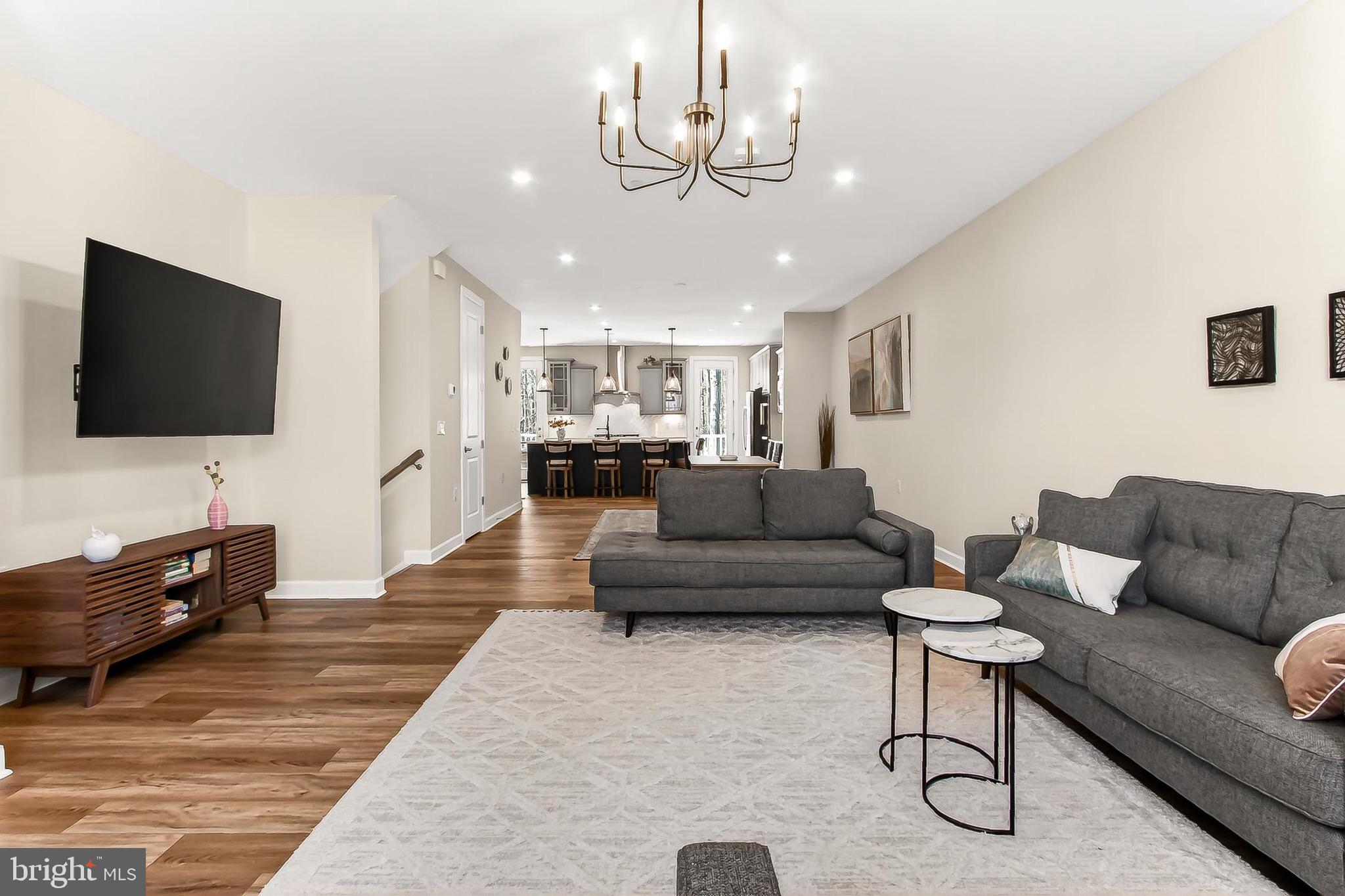 PENDER OAKS - Residential