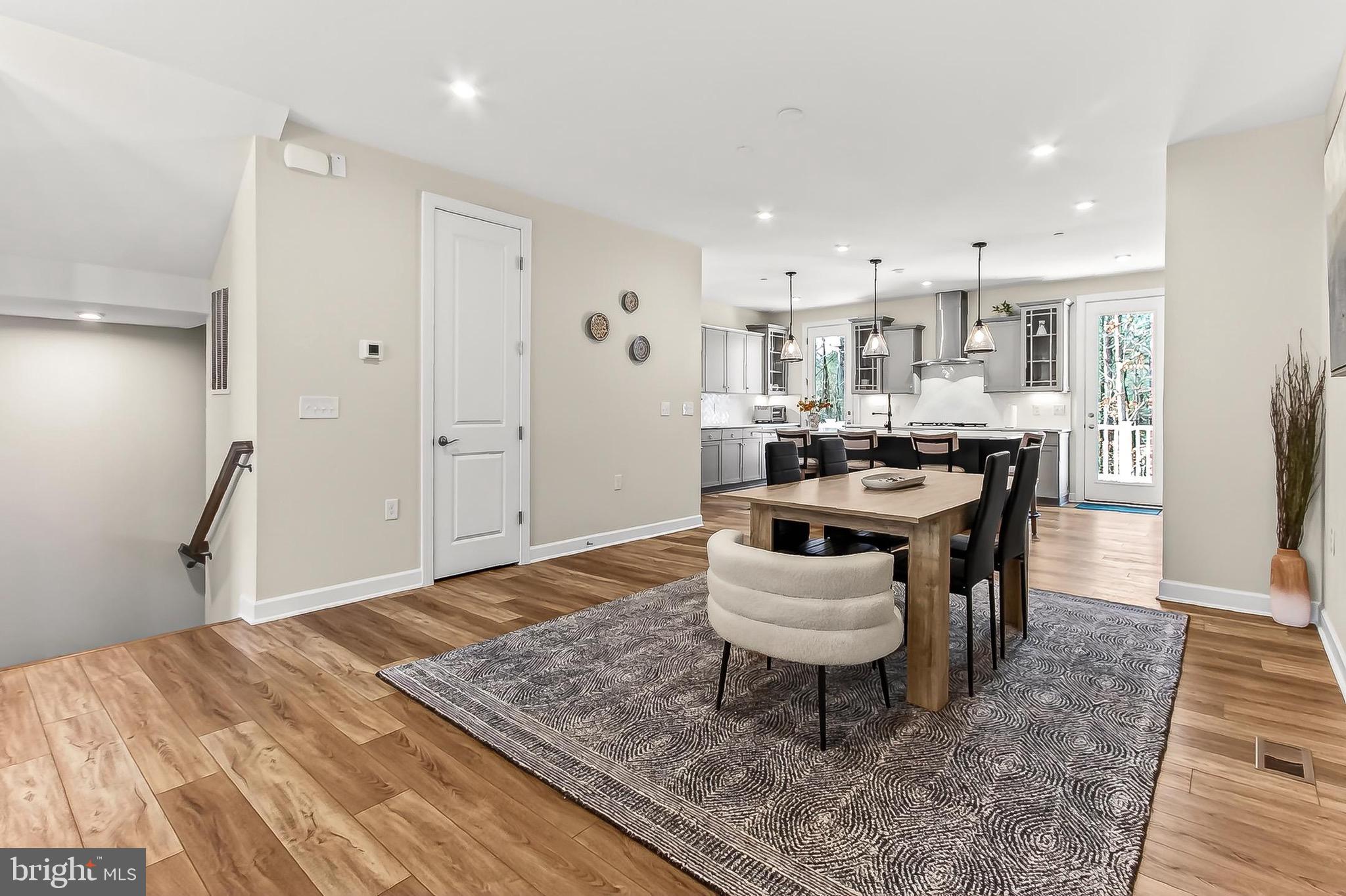 PENDER OAKS - Residential