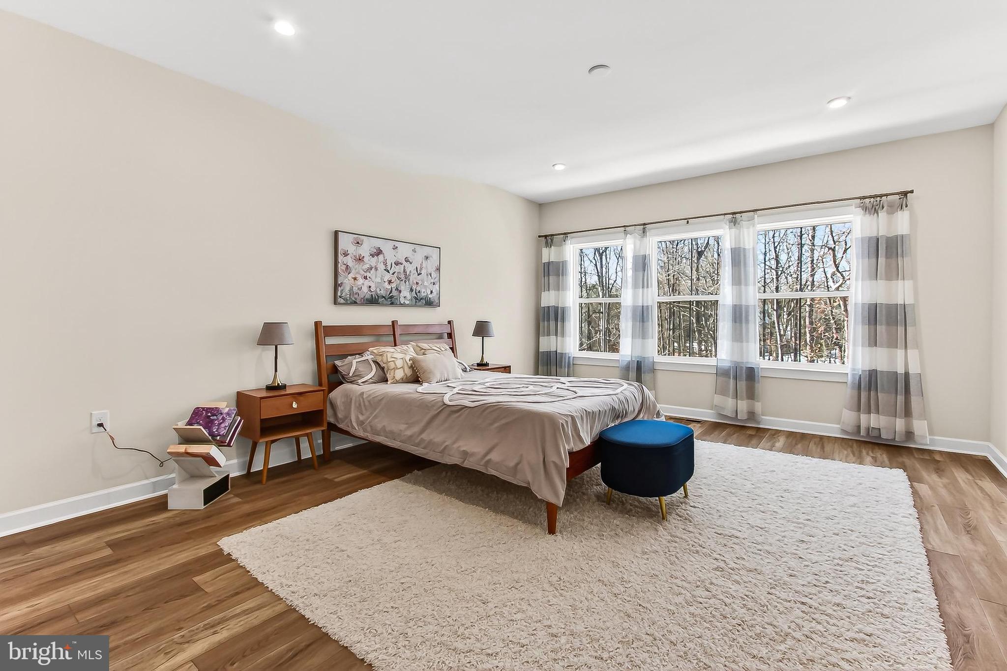 PENDER OAKS - Residential