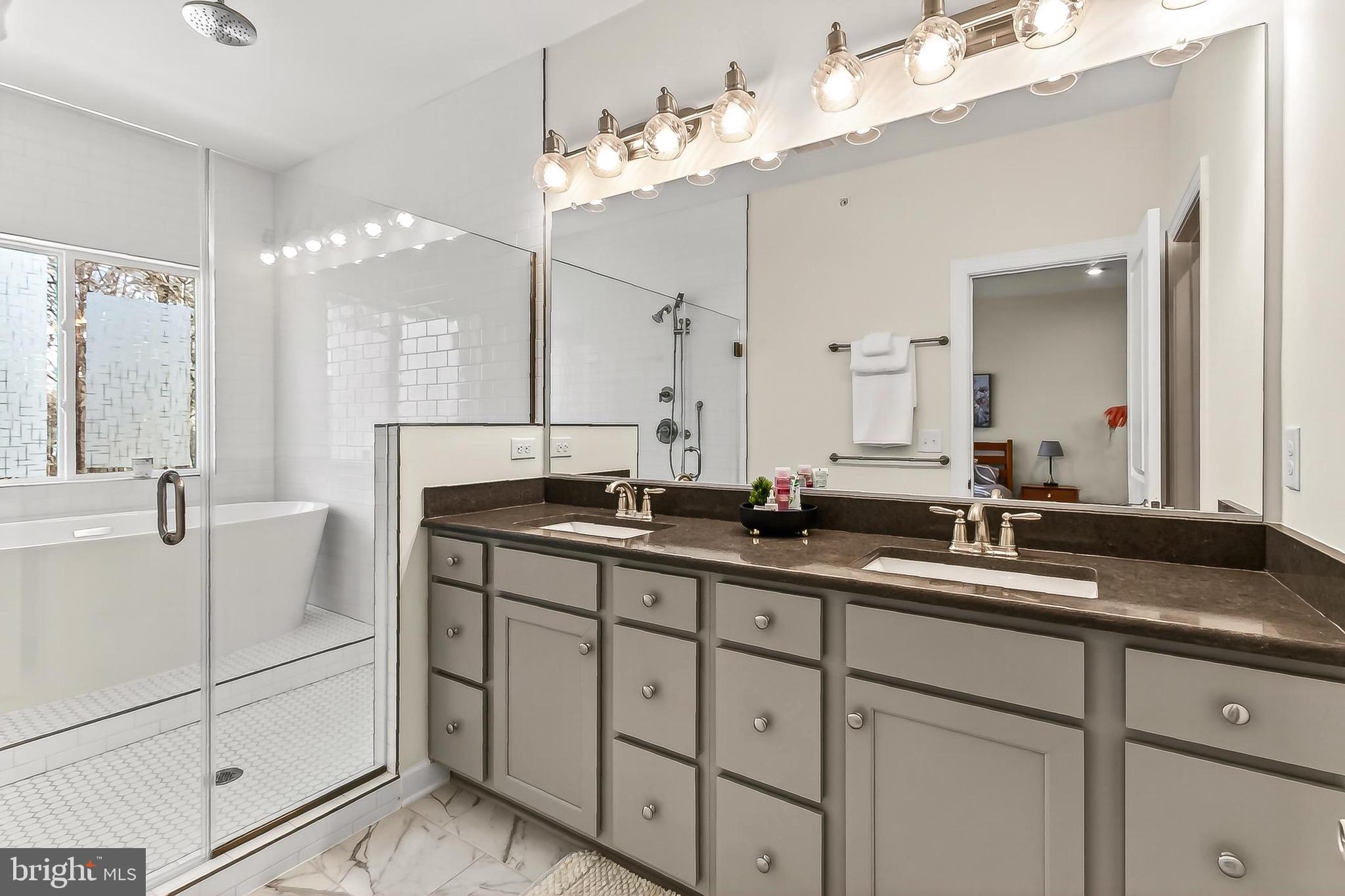 PENDER OAKS - Residential