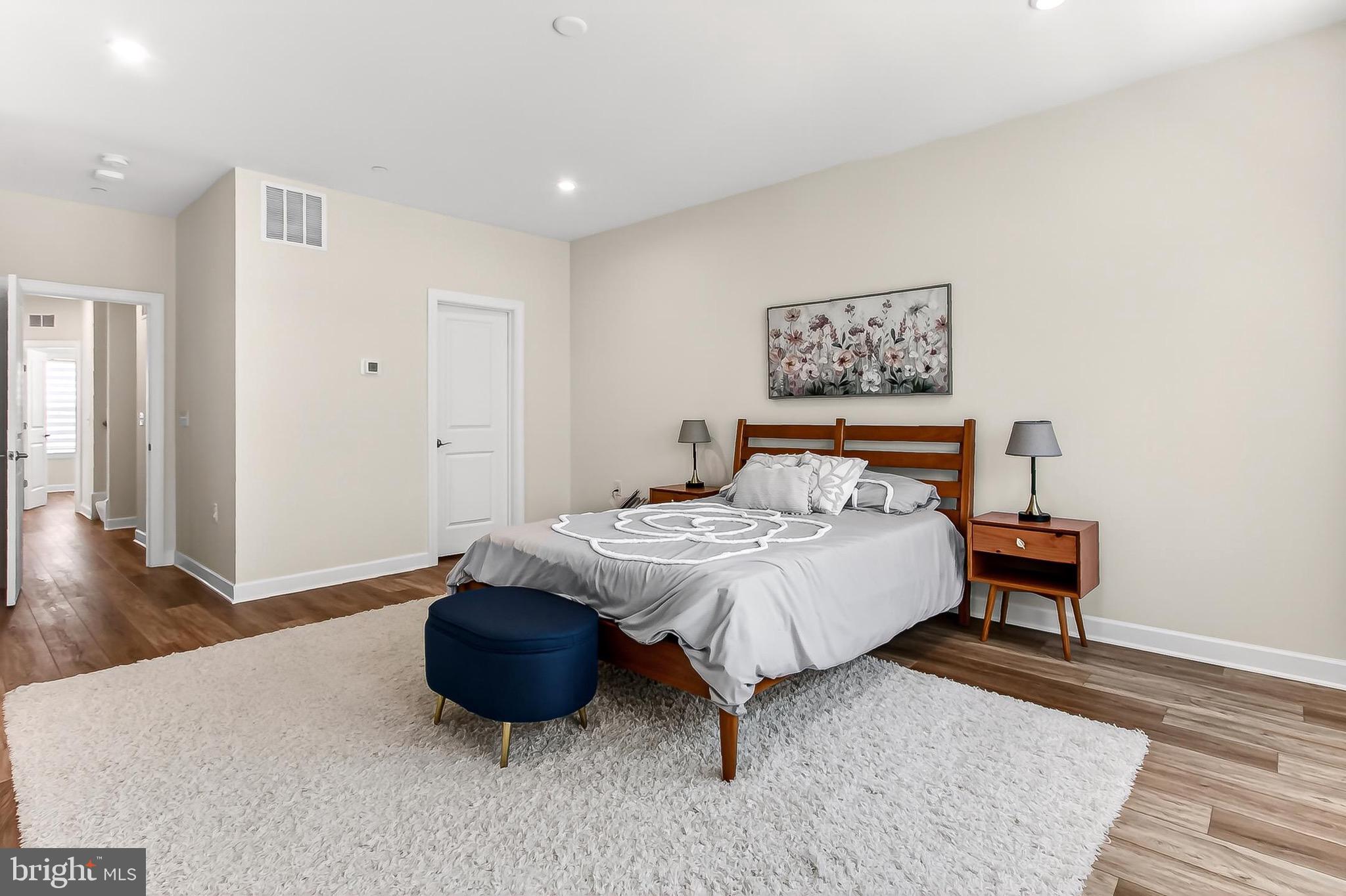 PENDER OAKS - Residential