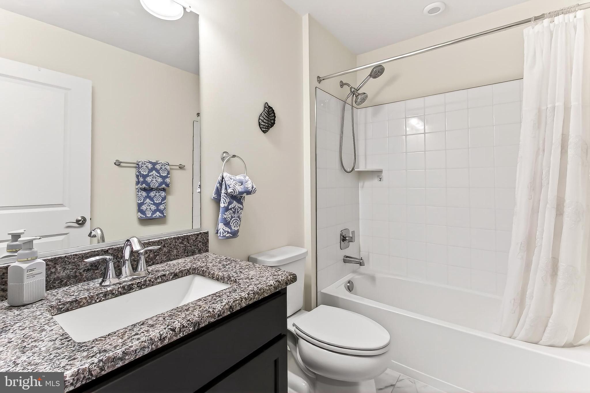 PENDER OAKS - Residential