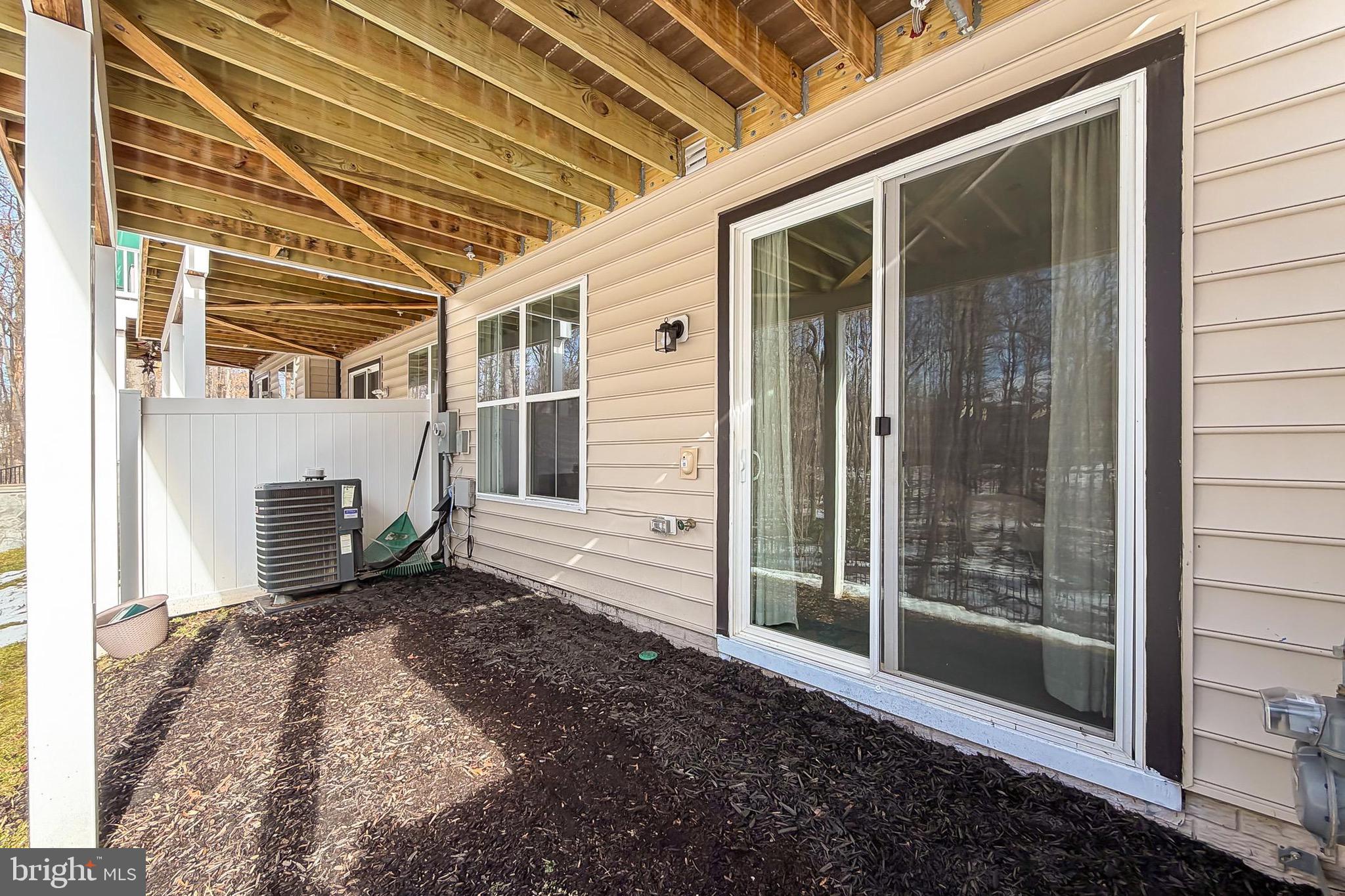 PENDER OAKS - Residential