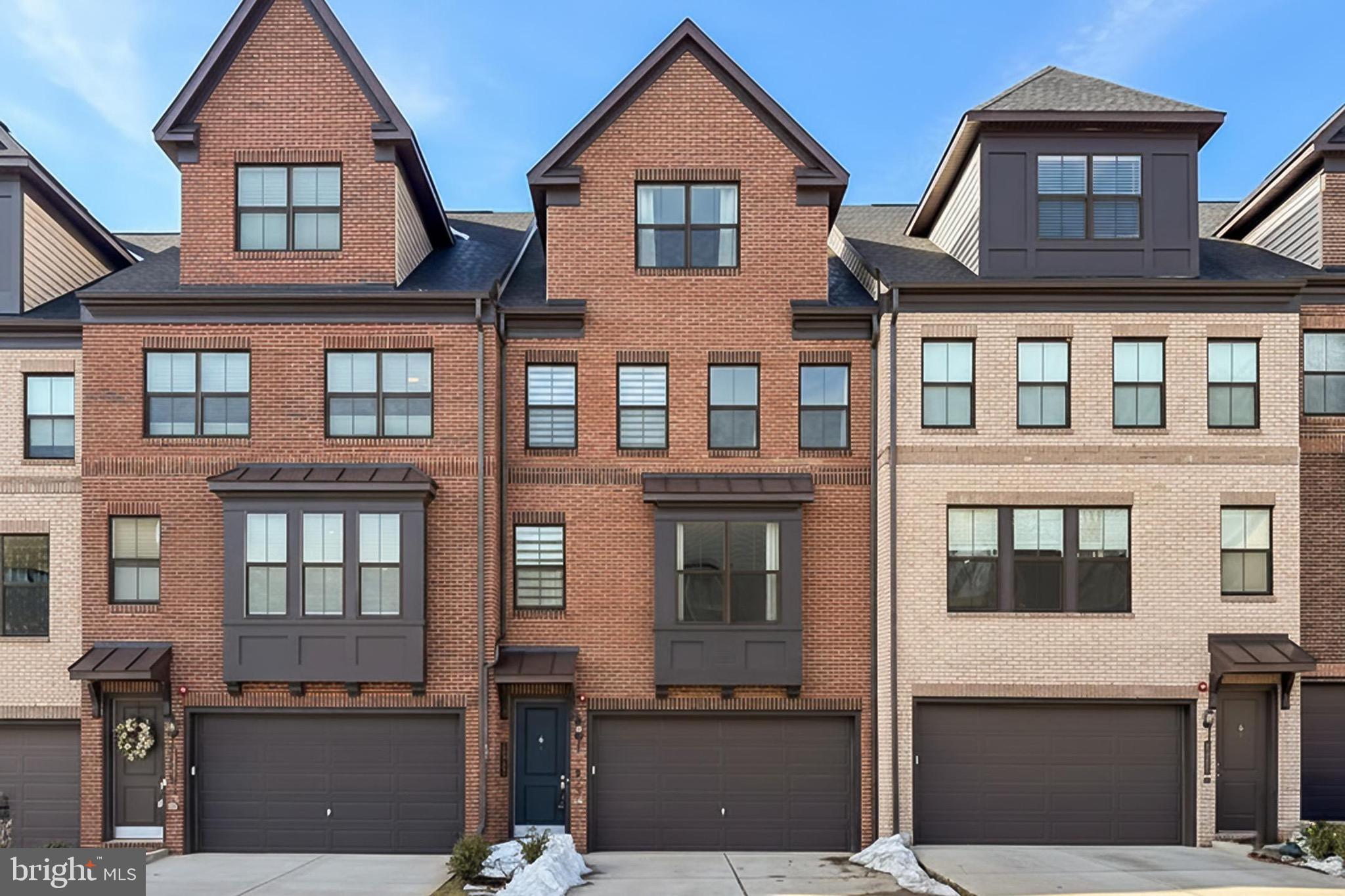 PENDER OAKS - Residential