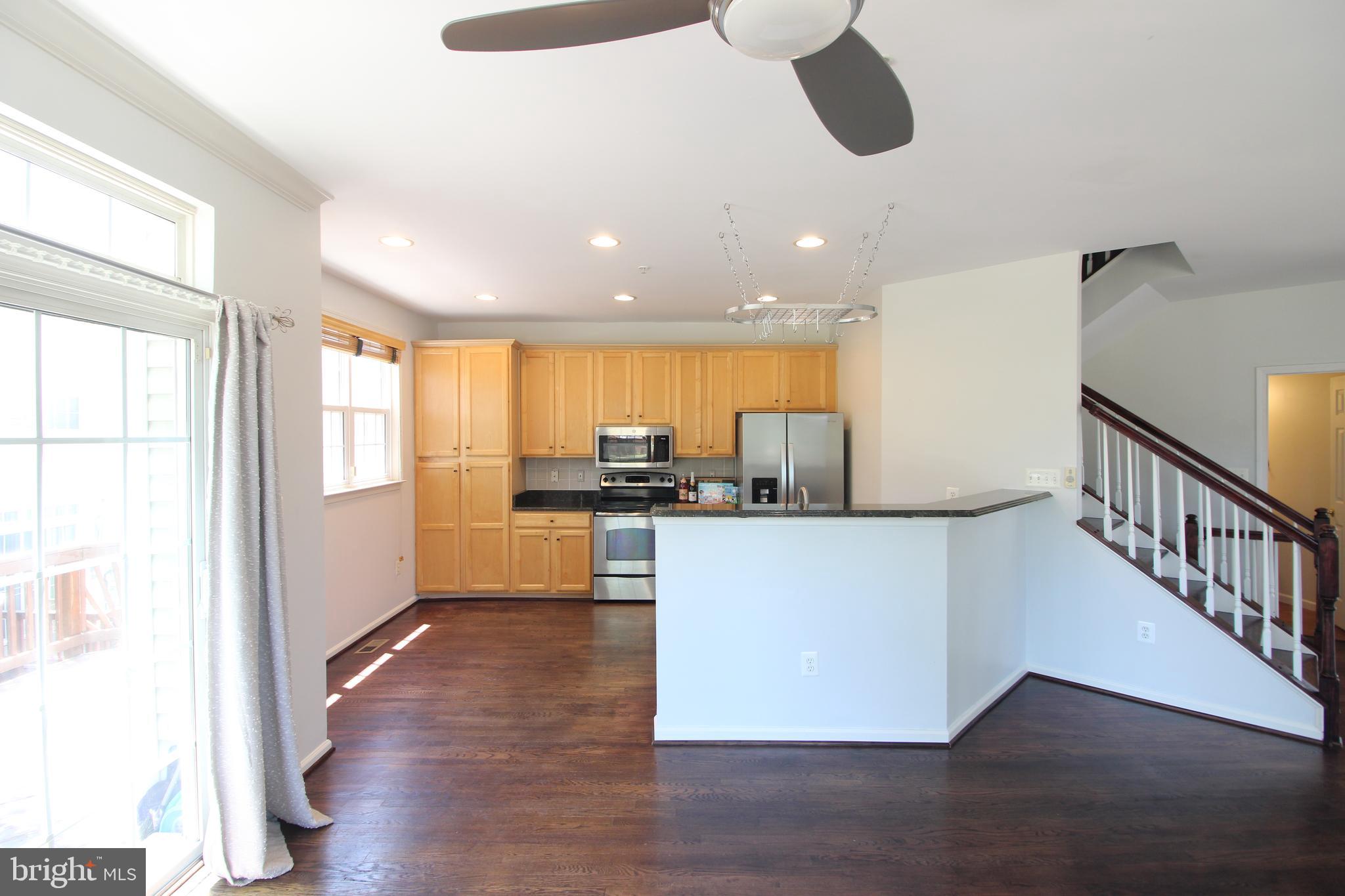 KINGSTOWNE - Residential Lease