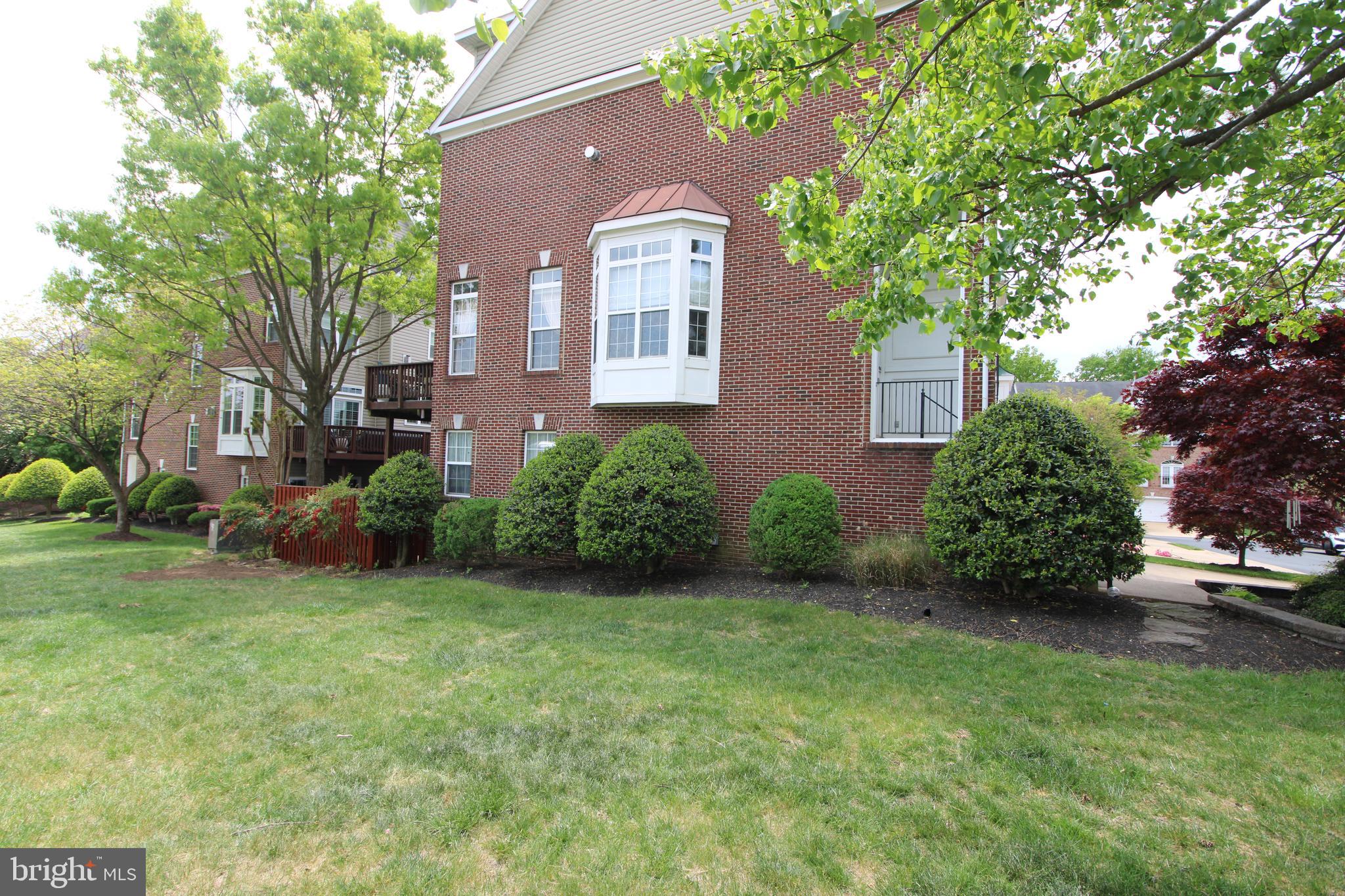 KINGSTOWNE - Residential Lease