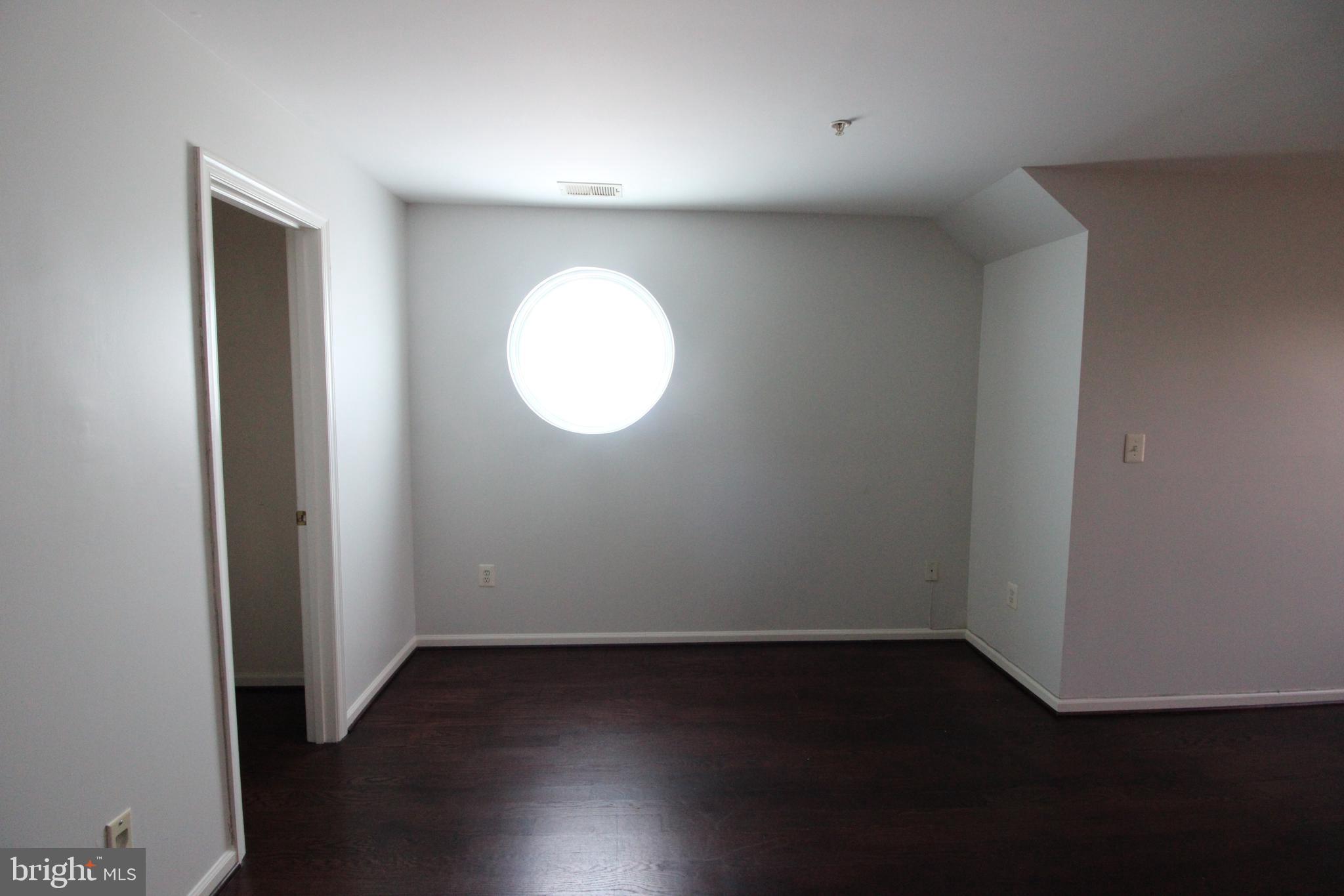 KINGSTOWNE - Residential Lease