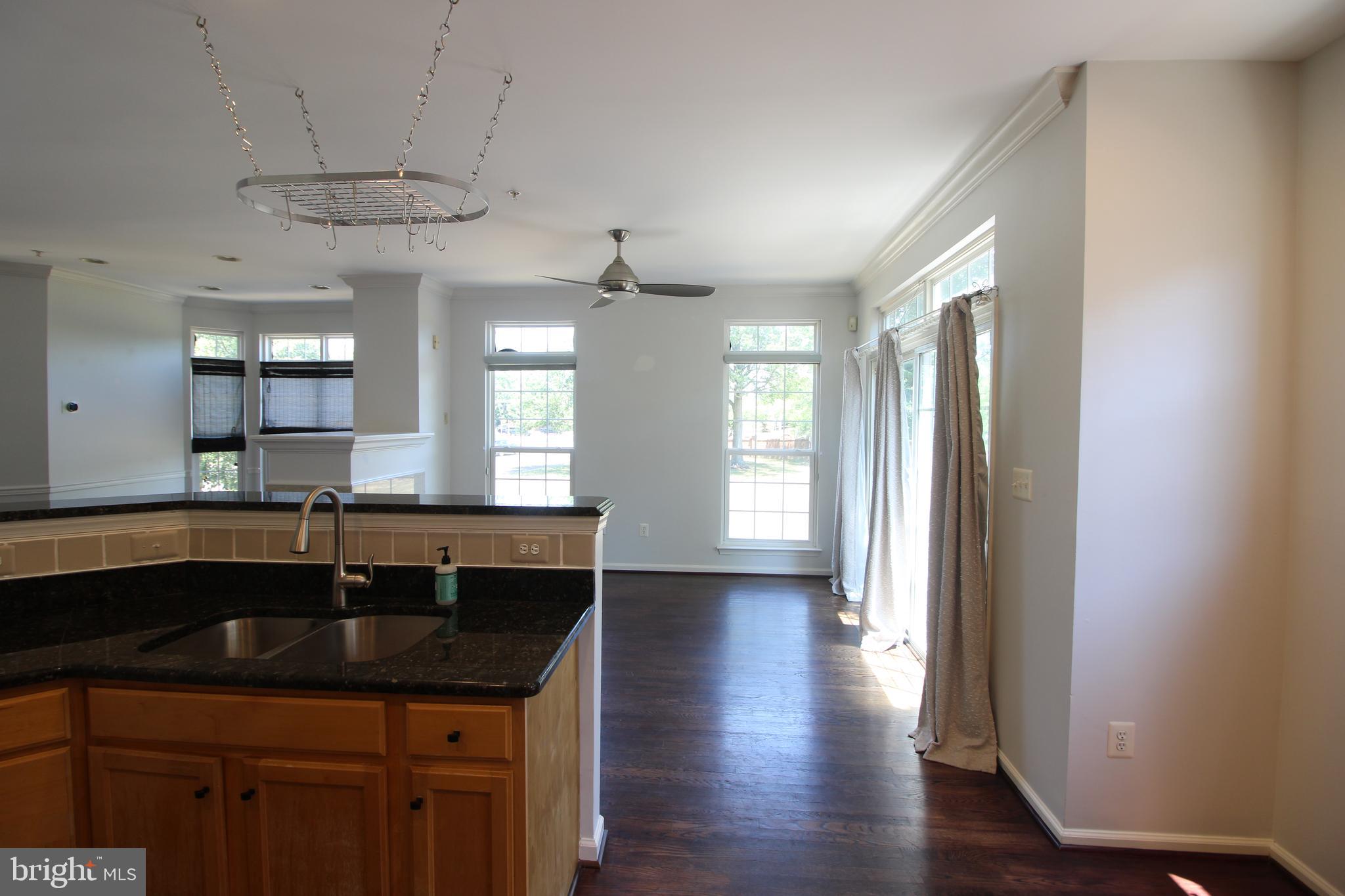 KINGSTOWNE - Residential Lease